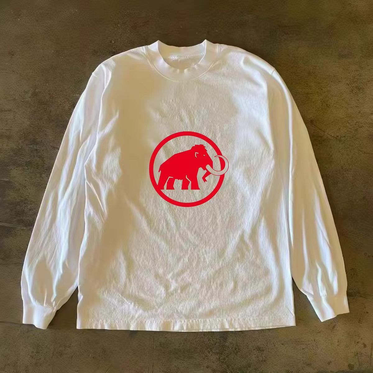 Japanese Brand White Vintage Long-Sleeve T-Shirt with Elephant Print Size US M / EU 48-50 / 2 - 1 Thumbnail