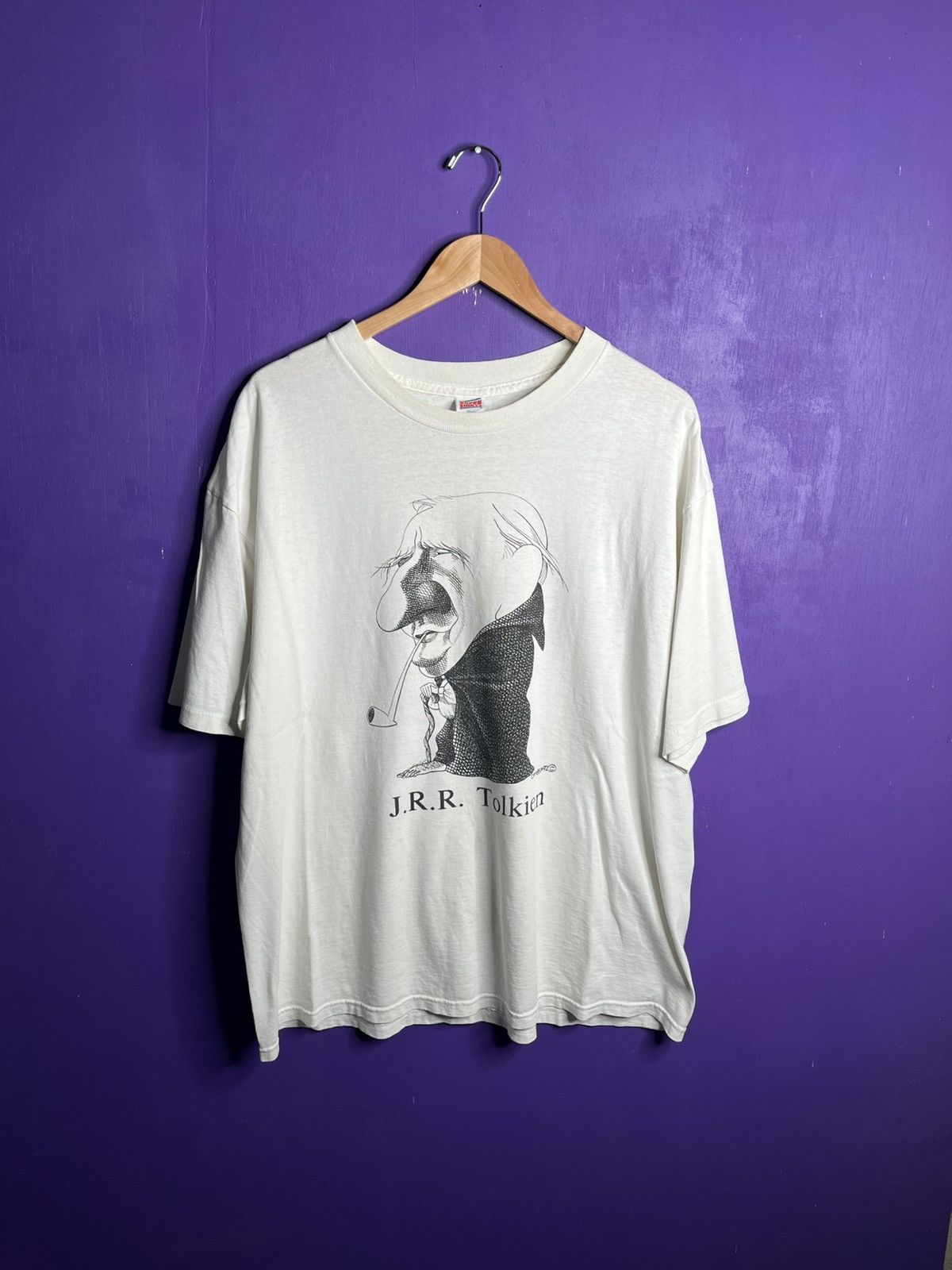 Vintage Vintage 1992 JRR Tolkien big head t-shirt Size US XL / EU 56 / 4 - 1 Thumbnail