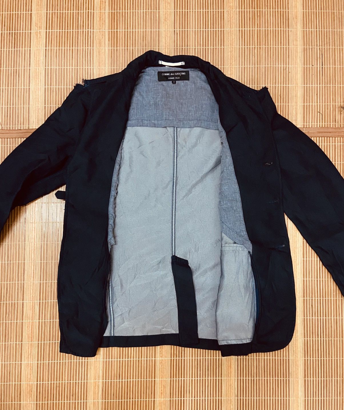 Comme des Garcons Homme Plus COMME DES GARCONS DISTRESSED BLAZER Size 36R - 9 Thumbnail