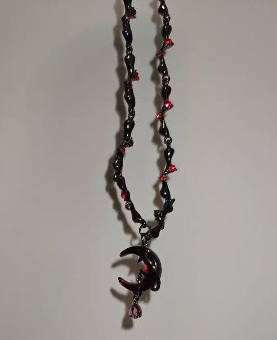 Japanese Brand × Jewelry Retro streetwear punk red rhinestone moon chain necklace Size ONE SIZE - 3 Thumbnail