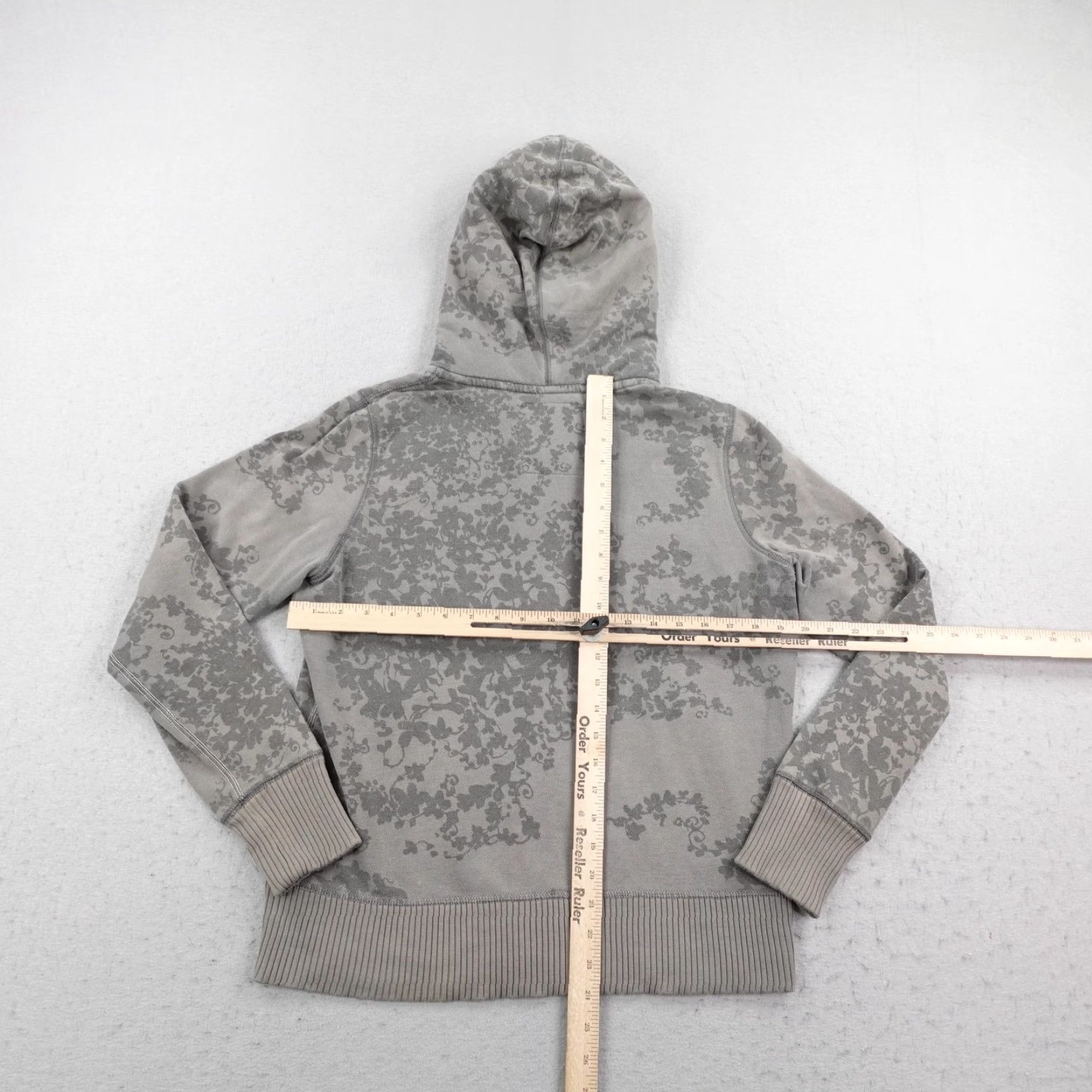 American Eagle Outfitters American Eagle Hoodie Womens Large Gray Floral Fleece Quilted Sweatshirt Zip Y2K Size L / US 10 / IT 46 - 6 Thumbnail