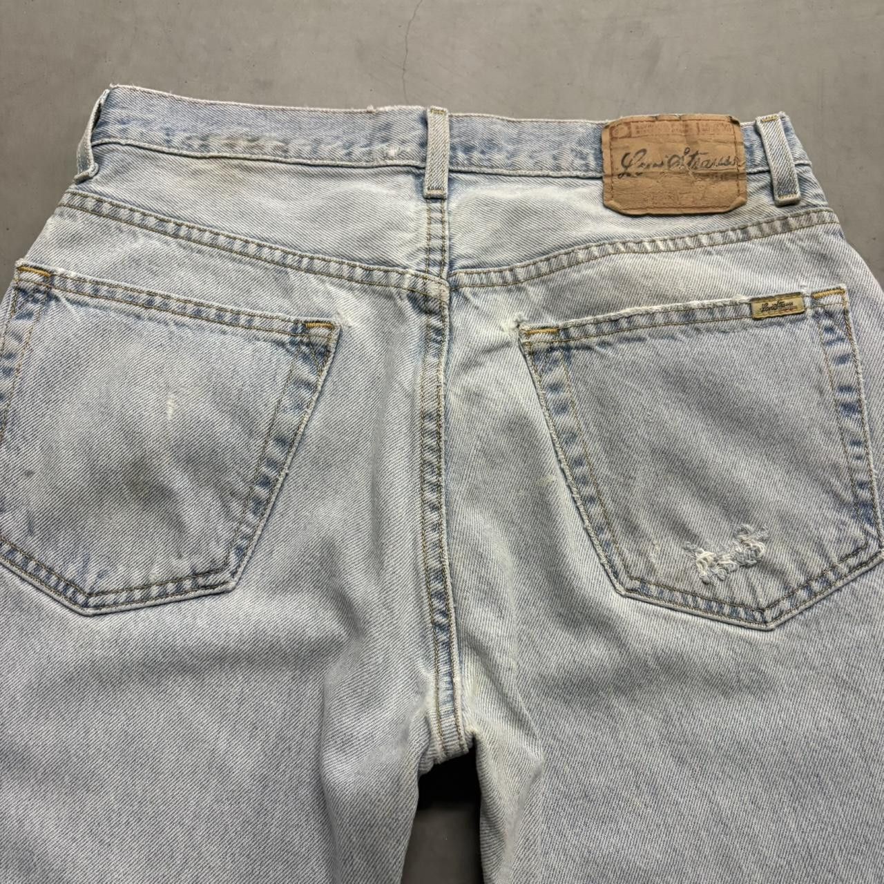 Levi's Crazy Vintage Y2K/2000s Baggy Light Wash Levi Regular Fit Denim Jeans! Size US 32 / EU 48 - 5 Thumbnail