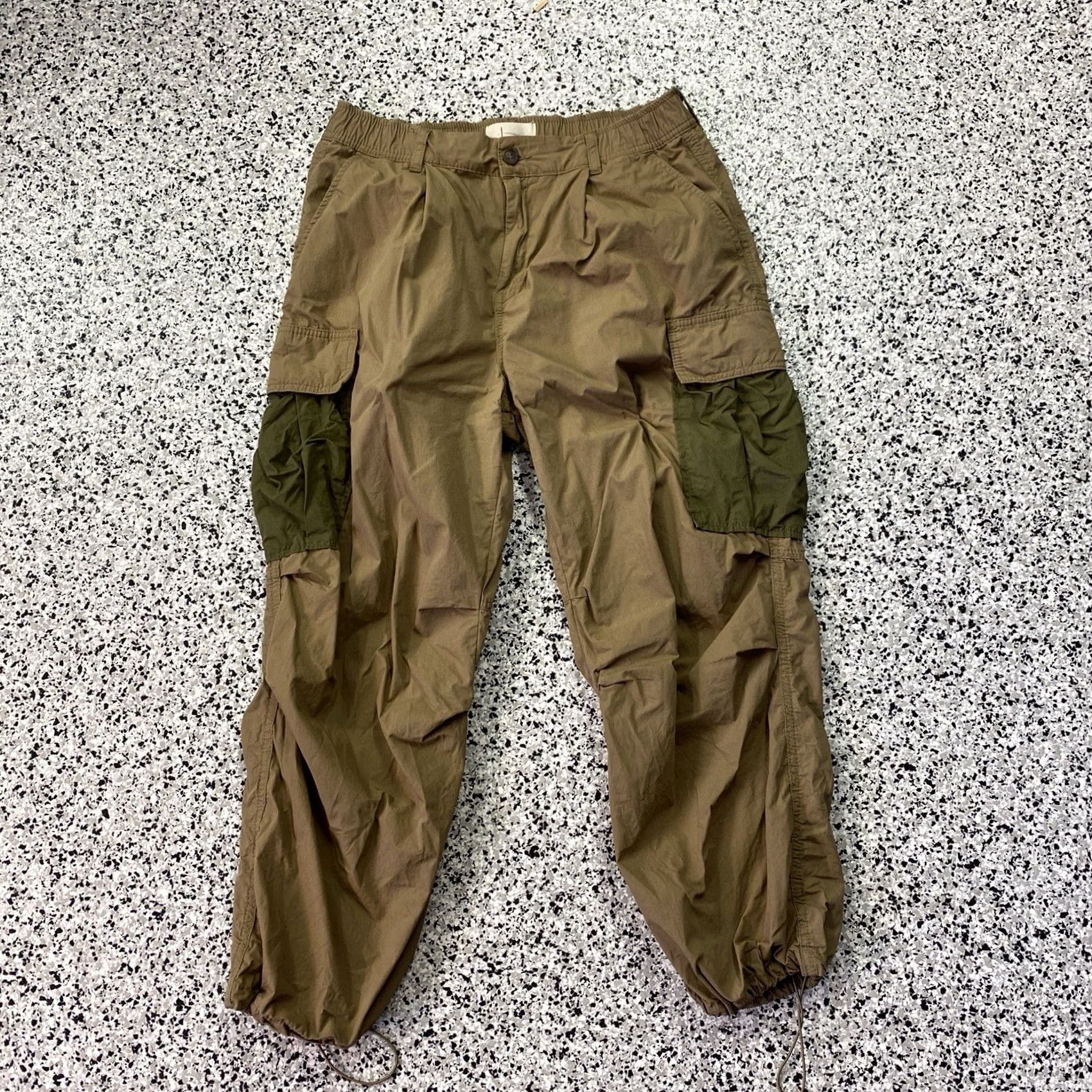 Anthropologie Anthropologie Cargo Jogger Pants Beige Khaki Pull On Women’s Size 30 Tapered Relaxed Front Zip Pockets Twill But No Holes Stains N/A Size 30" / US 8 / IT 44 - 2 Thumbnail