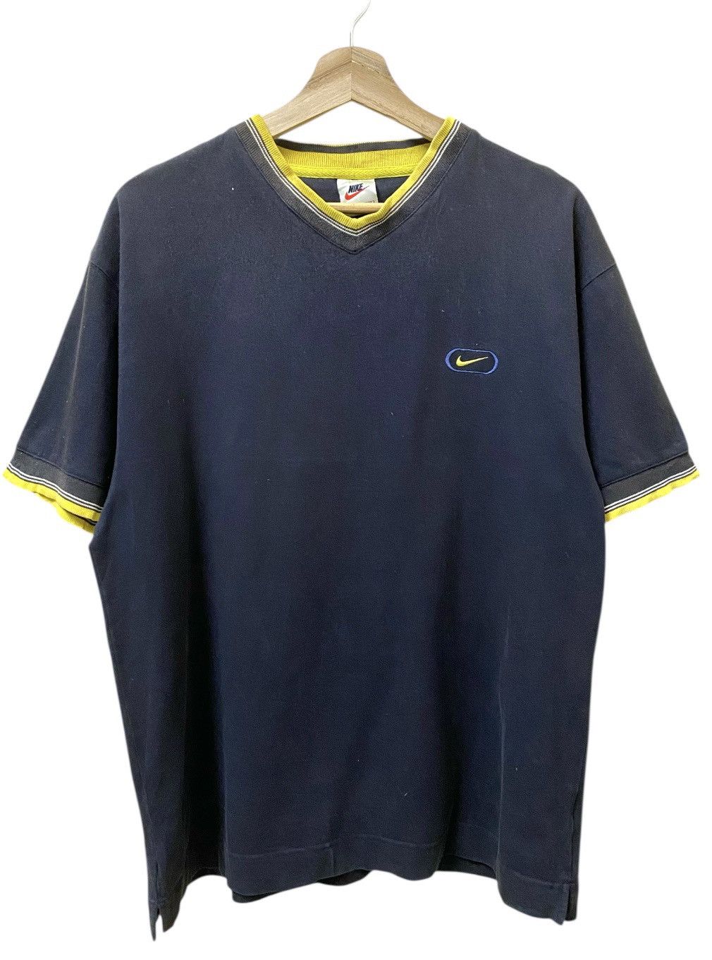 Nike Nike V Neck Small Logo Tee Size US M / EU 48-50 / 2 - 1 Thumbnail
