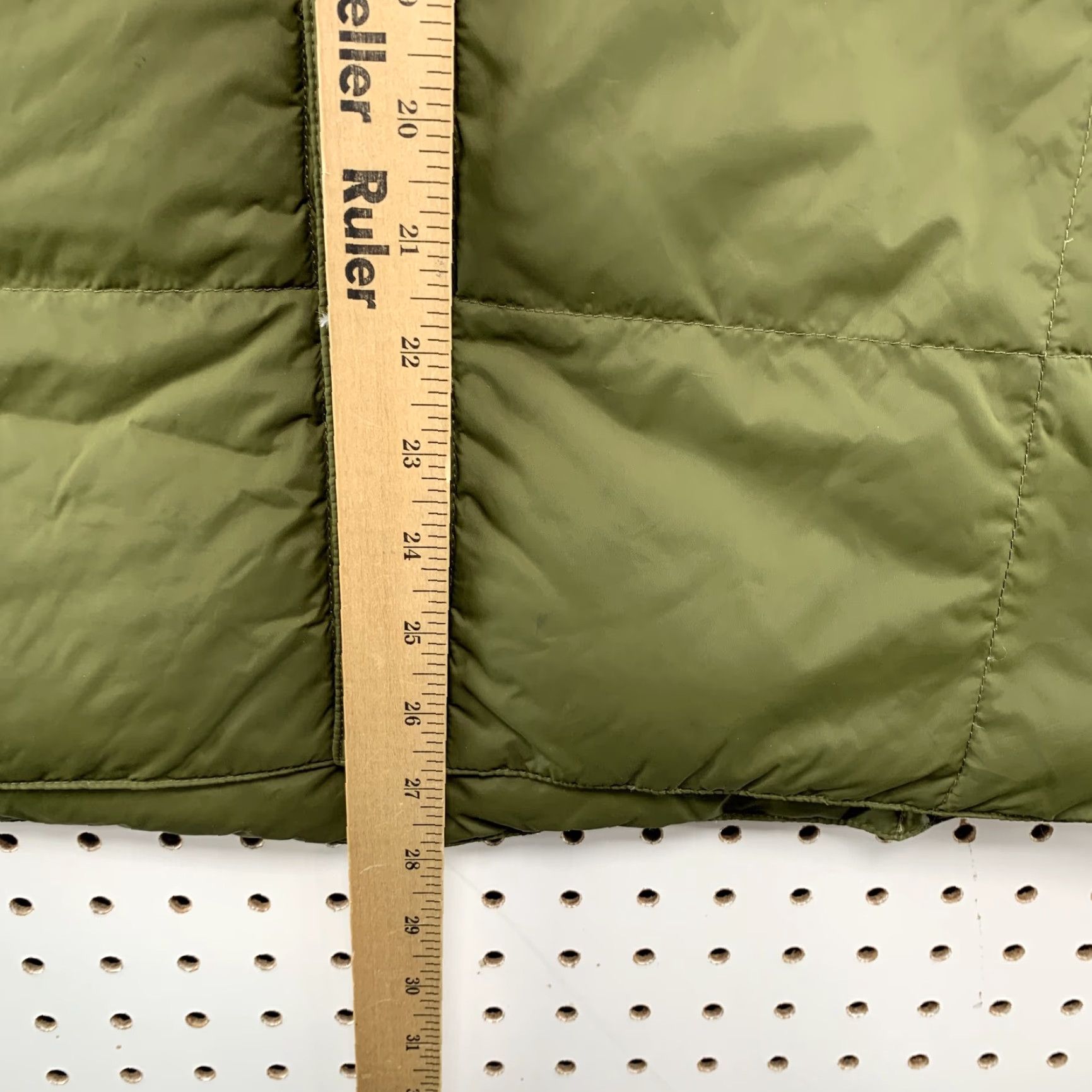 Lands' End Lands' End Puffer Vest Women's Medium Solid Nylon Down Insulated 2020s Size US L / EU 52-54 / 3 - 4 Thumbnail