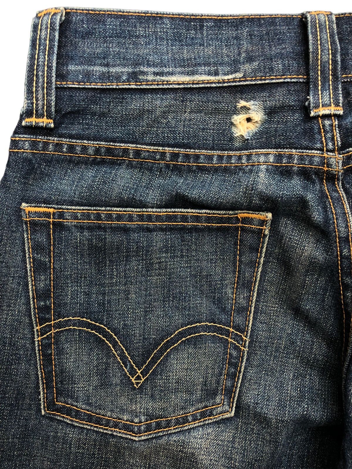 Levi's Vintage Levi's 522 Clawmark Distressed Denim Size US 31 - 14 Thumbnail