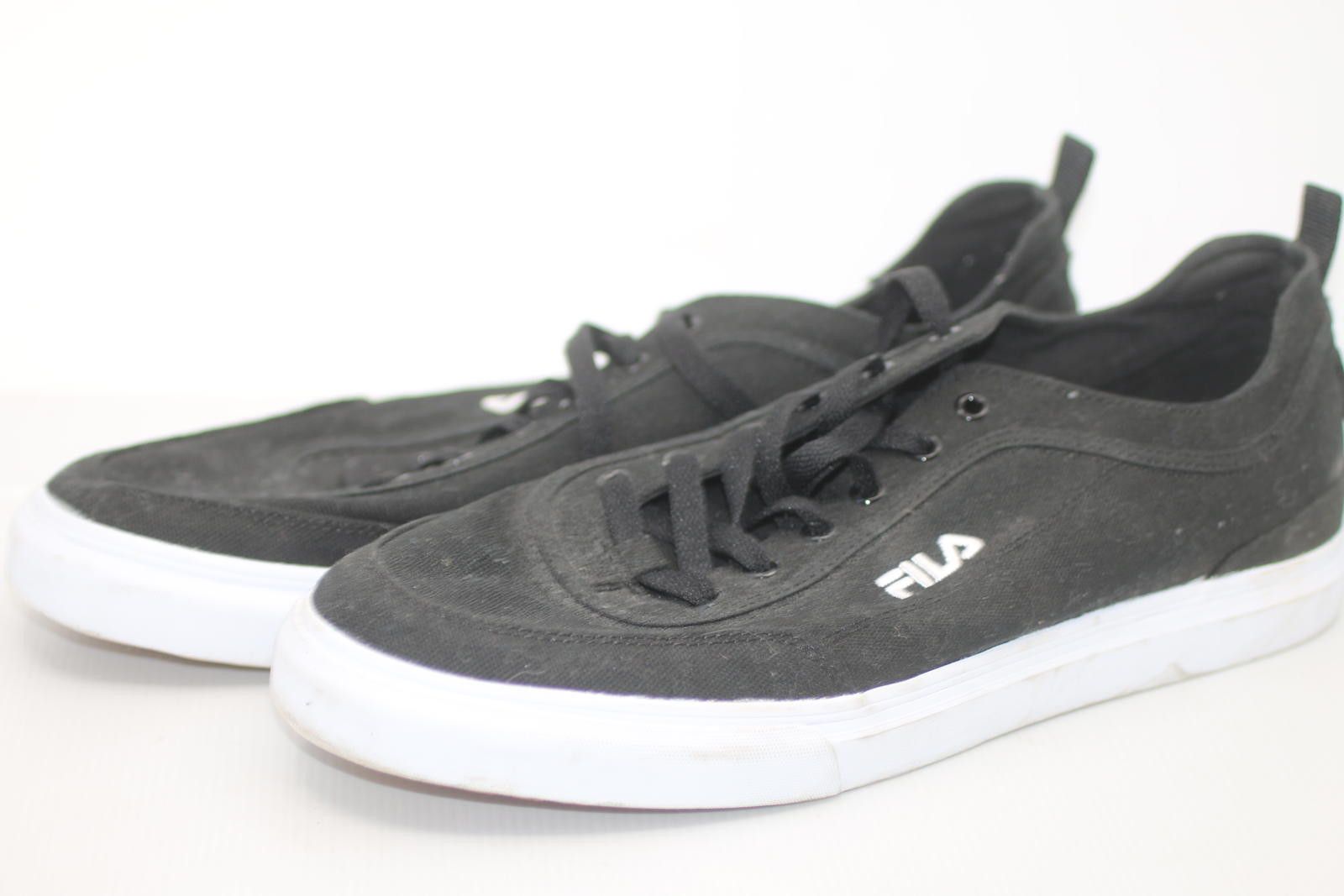 Fila FILA Black Canvas Sneakers Men’s Size 13 Coolmax Skate Shoes Size US 13 / EU 46 - 1 Thumbnail