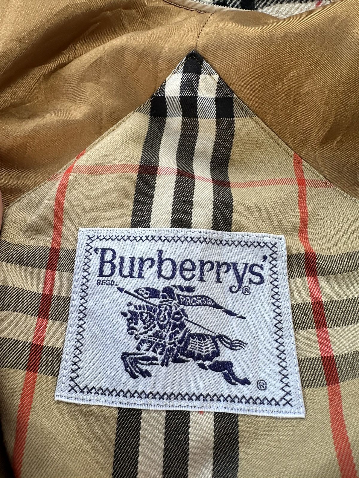 Burberry Inner burberrys Size US L / EU 52-54 / 3 - 5 Thumbnail