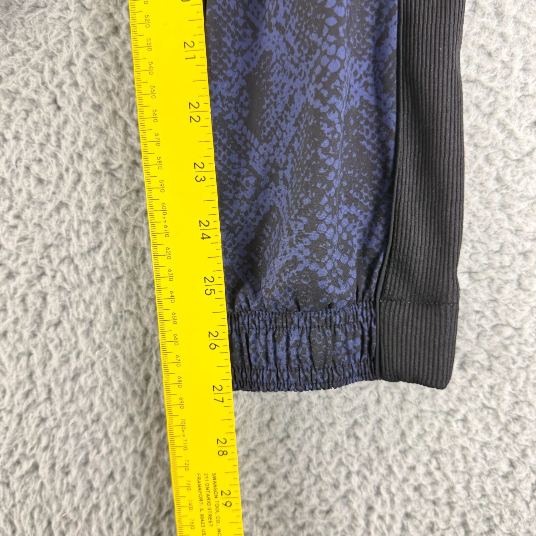 Athleta Athleta Brooklyn Jogger Pants Womens Size 4 Blue Animal Print Pull On Drawstring Size 27" / US 4 / IT 40 - 6 Thumbnail