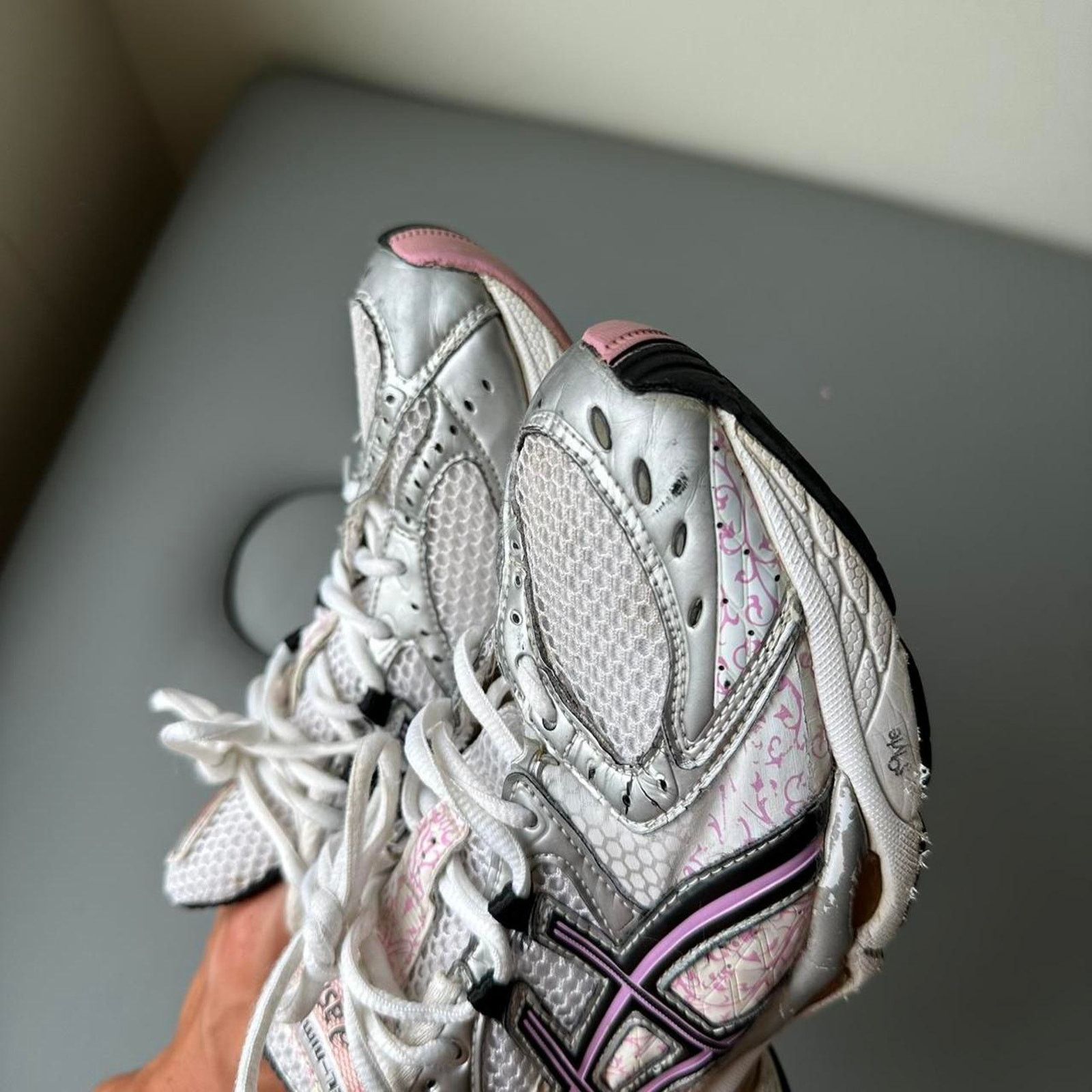 Asics Rare Vintage Pink Floral ASICS Gel Nimbus Athletic Shoes Size US 10 / IT 40 - 8 Thumbnail