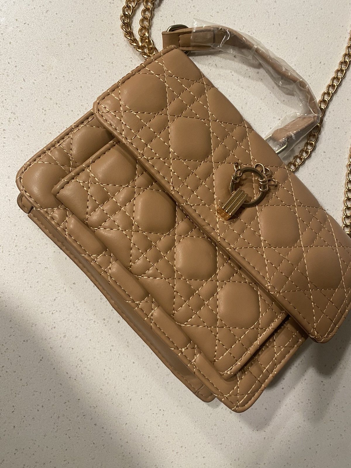 Other Designer Style Crossbody Bag - Brown w/ Gold Chain Strap Size ONE SIZE - 5 Thumbnail