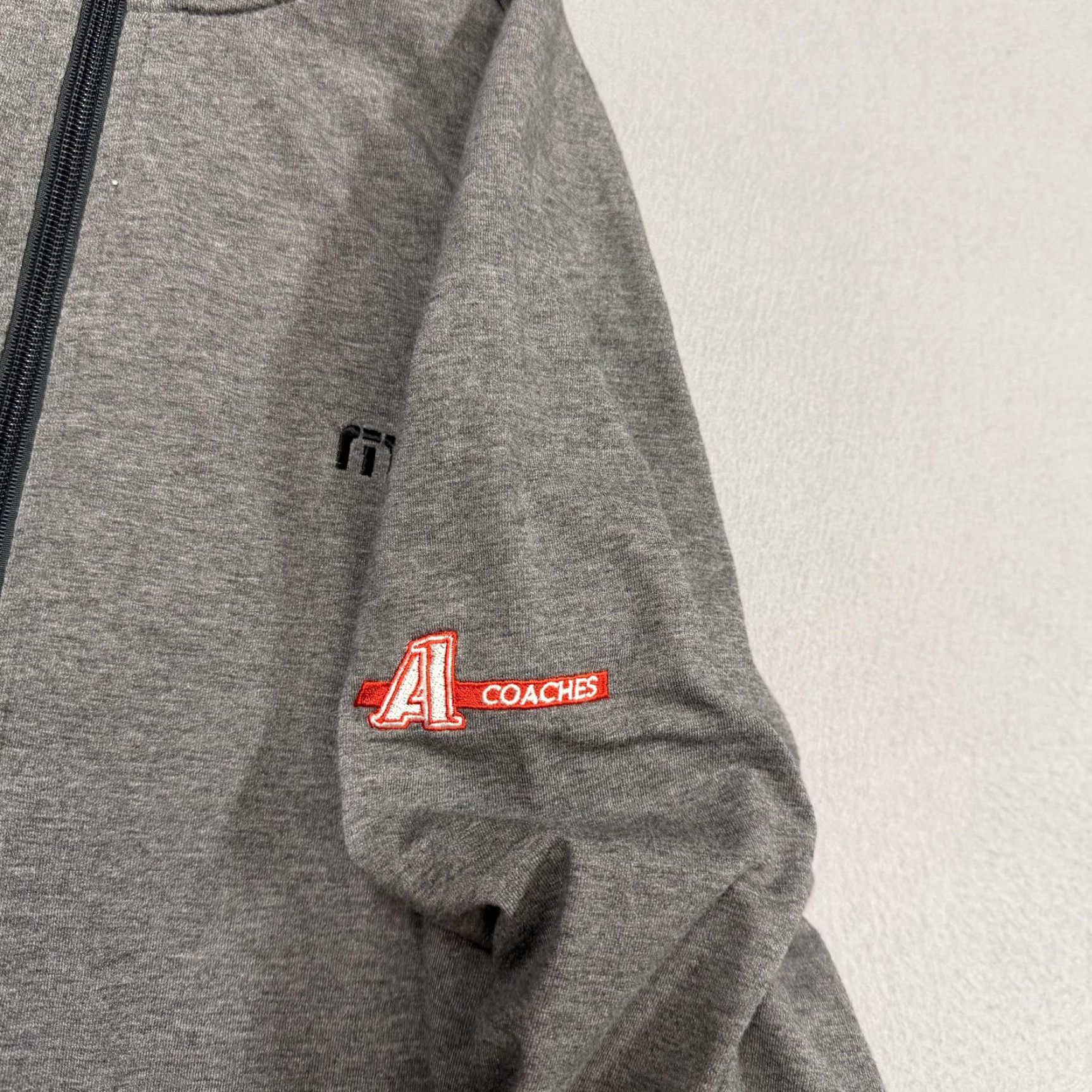 TravisMathew TravisMathew Pullover Mens Large Gray 1/4 Zip Long Sleeve Golf Performance Top Size US L / EU 52-54 / 3 - 3 Thumbnail