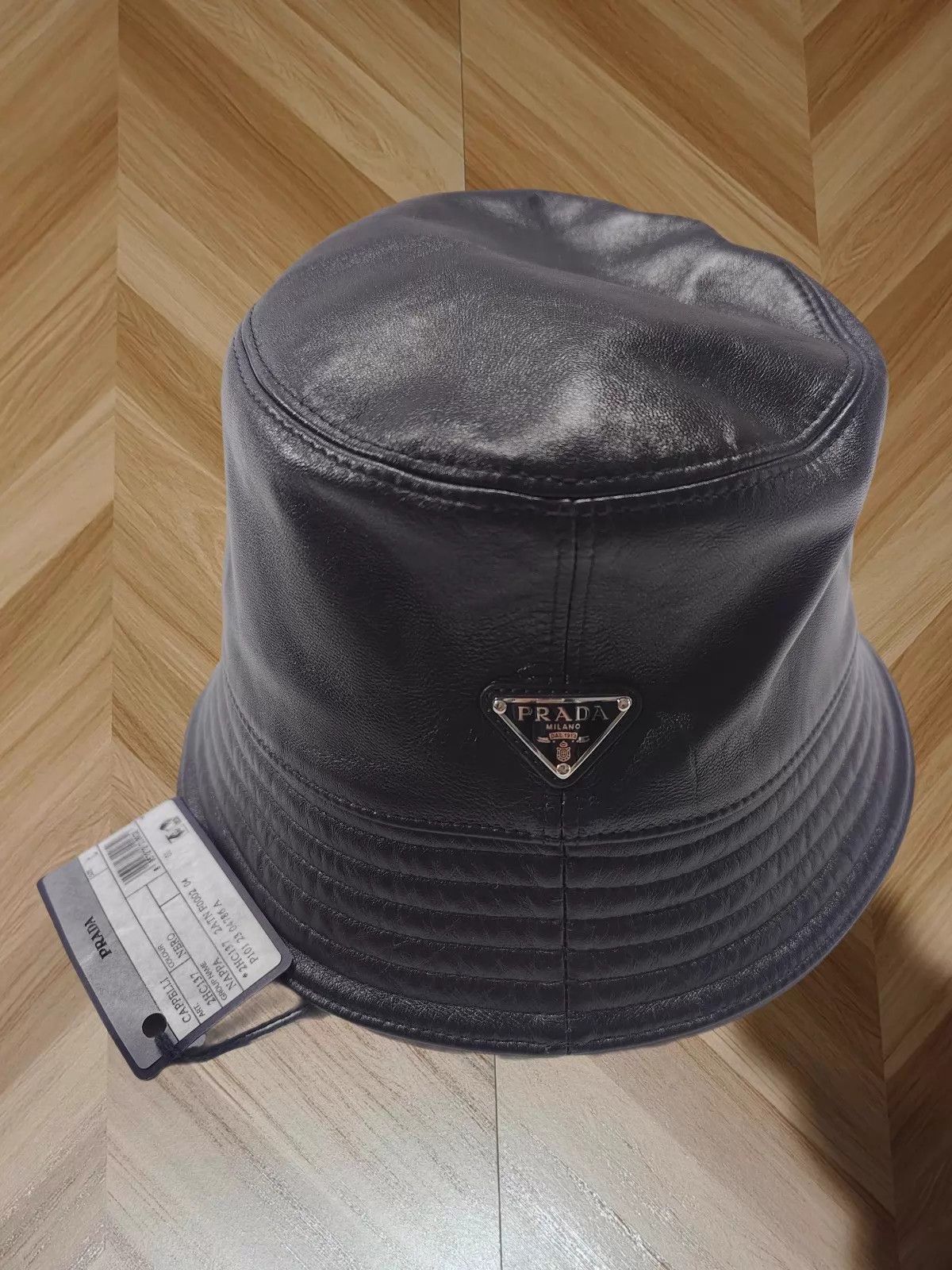 Prada Prada sheepskin steel tag bucket hat new Size ONE SIZE - 1 Thumbnail