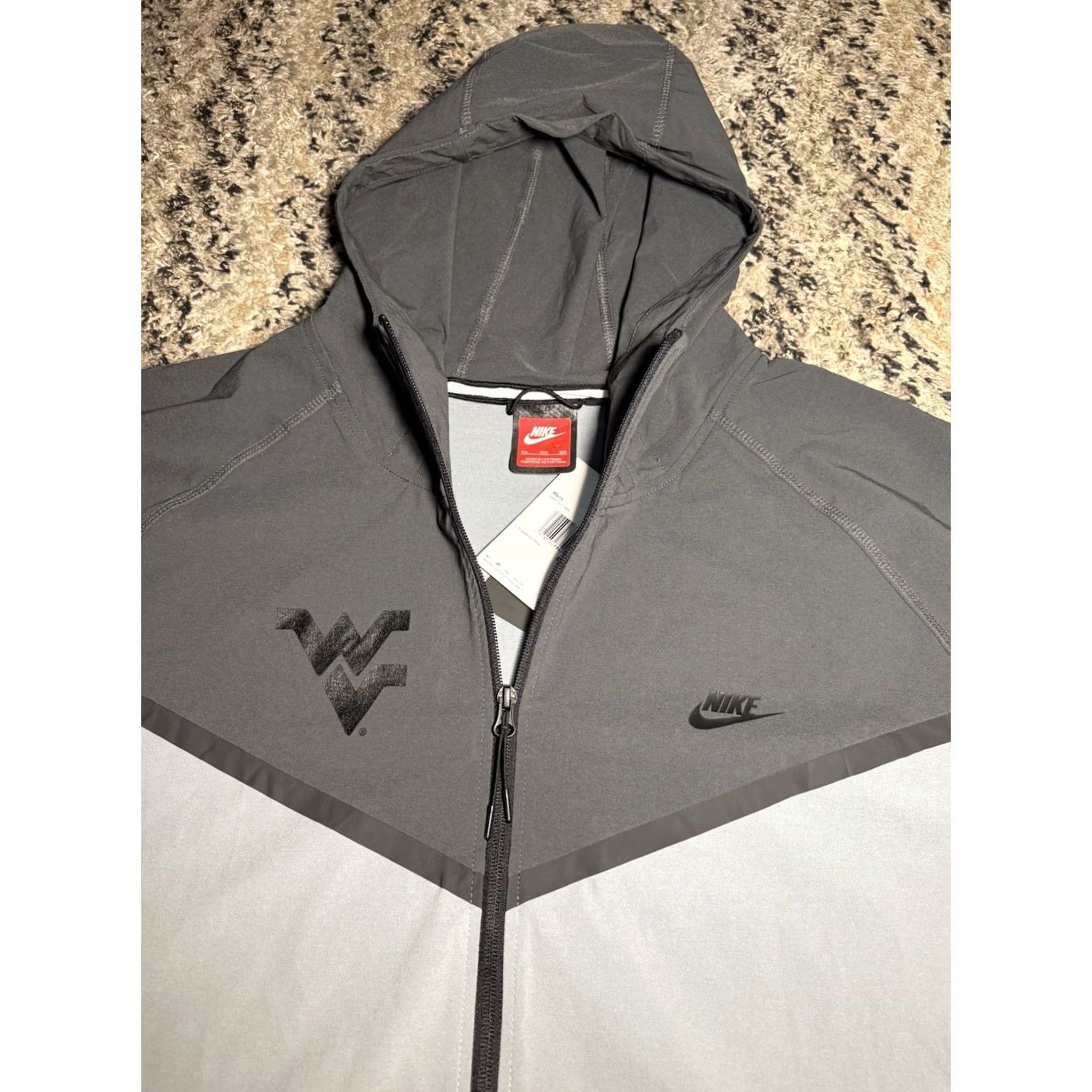 Nike NWT Nike Tech Woven Jacket - Cool Grey/Black Mens 3XL HM7151-065 West Virginia - Stylish for Casual wear Size US XXL / EU 58 / 5 - 4 Thumbnail