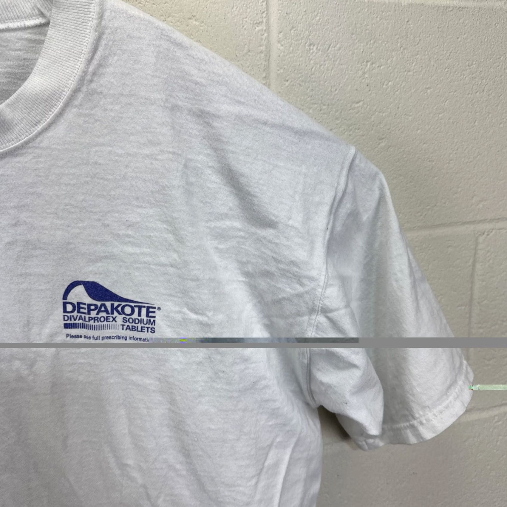 Fruit Of The Loom VINTAGE Depakote Pharmaceutical T-Shirt XL White Nike? Size US XL / EU 56 / 4 - 7 Thumbnail