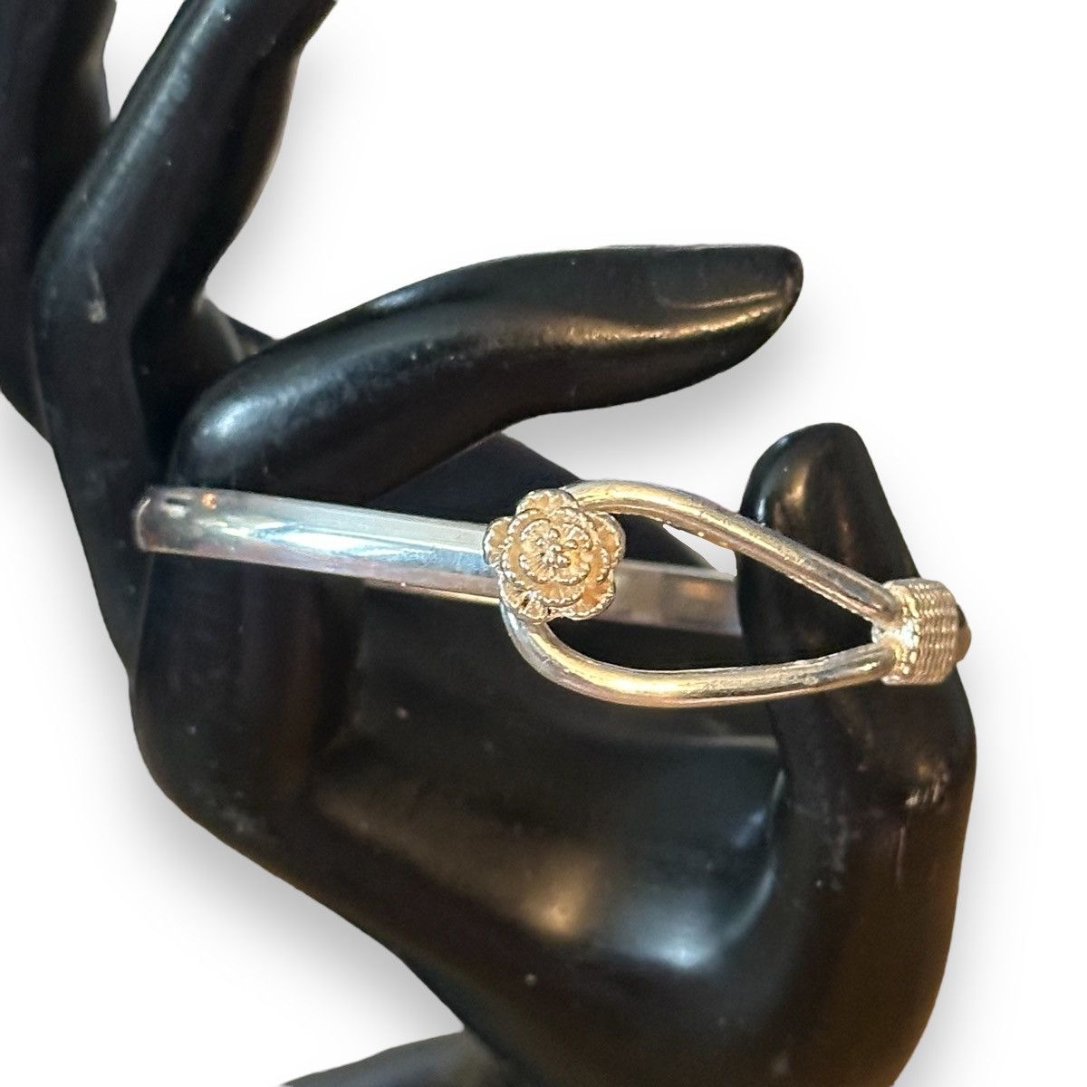 Vintage Vintage 925 silver rose and rope hook bangle bracelet Size ONE SIZE - 3 Thumbnail