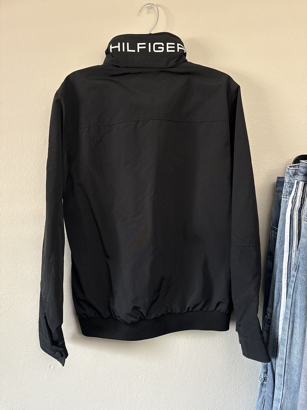 Tommy Hilfiger × Vintage Tommy Hilfiger Windbreaker Size US M / EU 48-50 / 2 - 2 Thumbnail