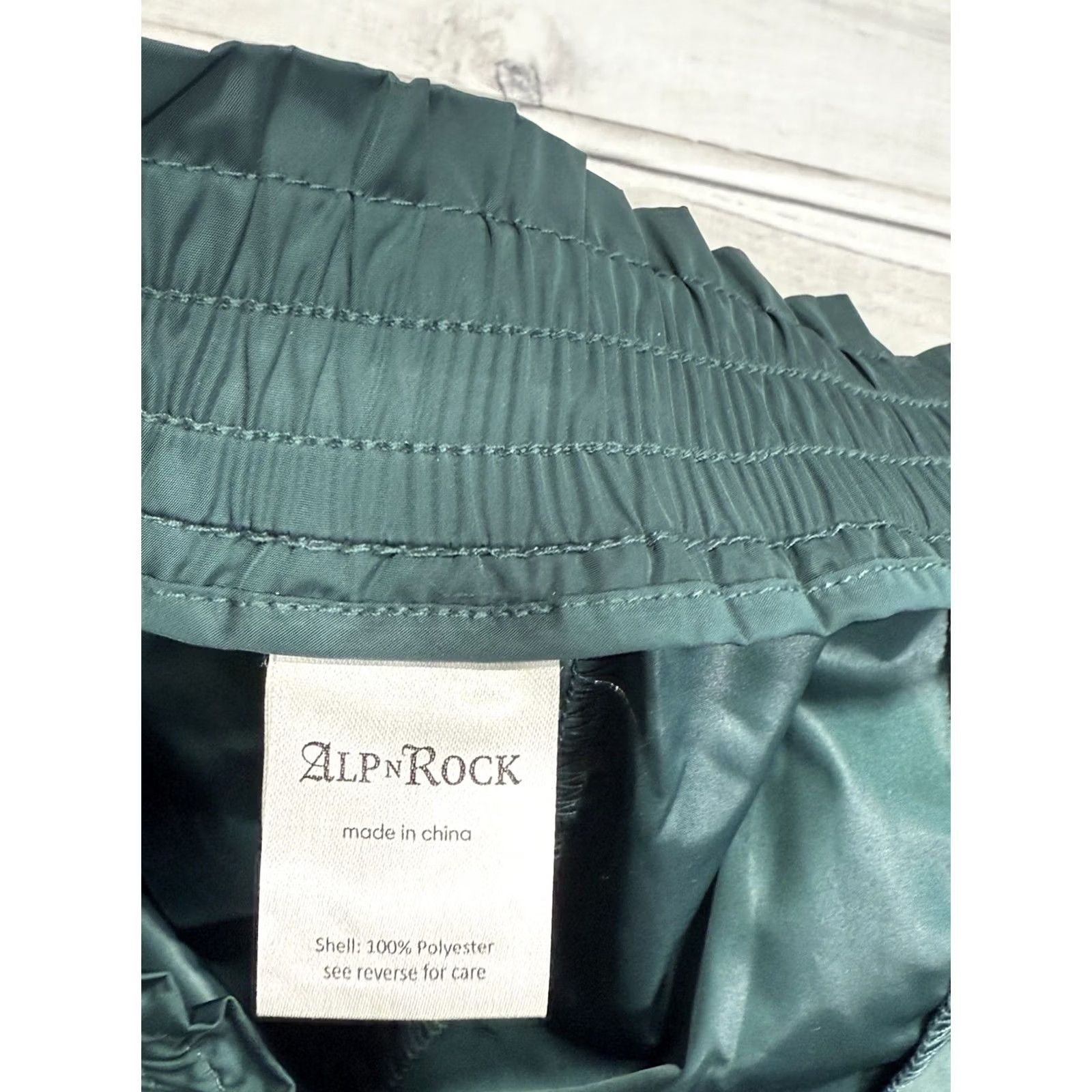 Vintage Alp-n-Rock Pants Womens XL Green Active Joggers Rain Zip Pockets Size 40" / US 18 - 7 Thumbnail