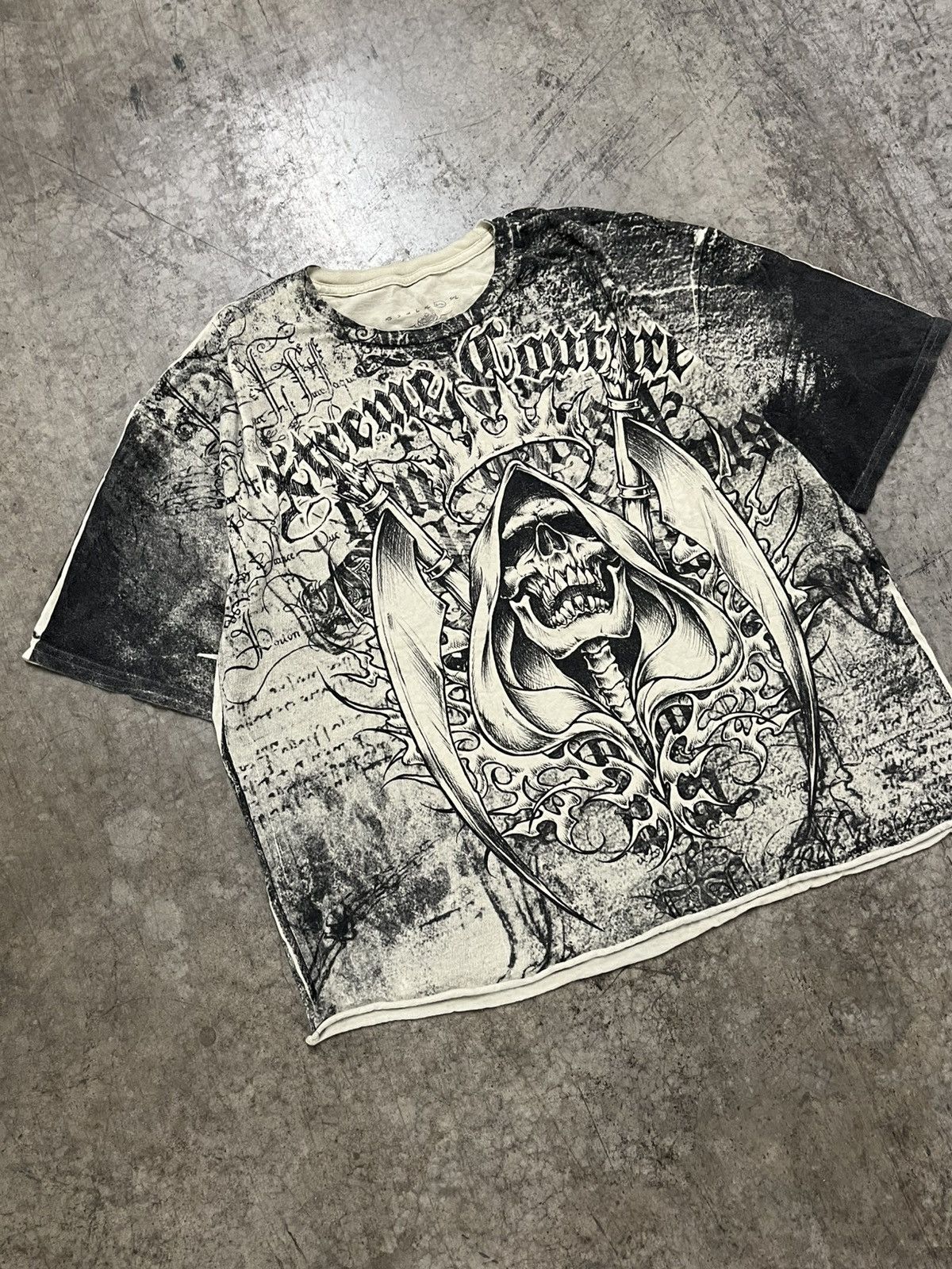Affliction × Tapout × Vintage Y2k grunge all over print cropped tee shirt skater grunge Size US XXL / EU 58 / 5 - 4 Thumbnail