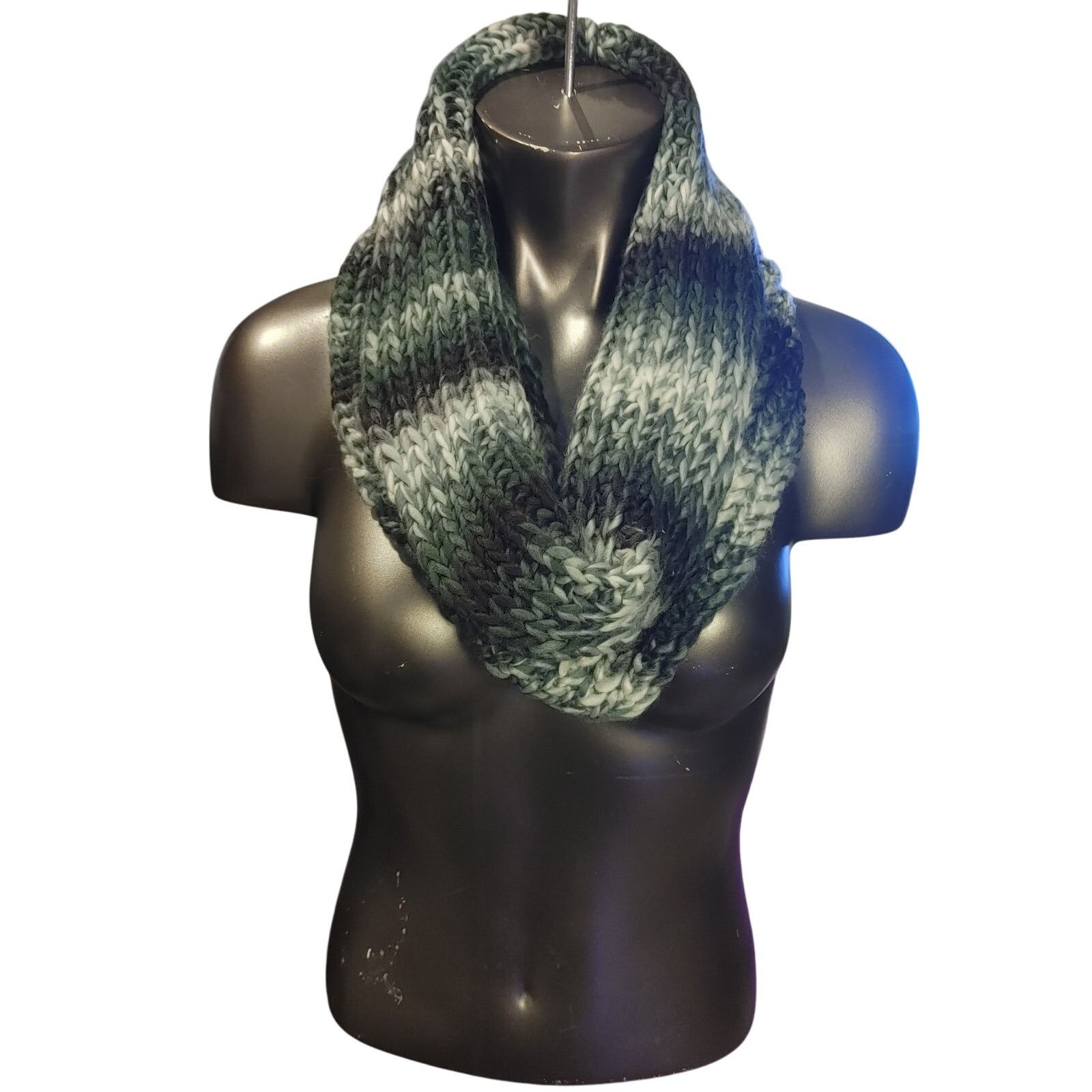 Other Mudd Womens Knit Black/Gray Infinity Wrap Fashion Fall Scarf Size ONE SIZE - 1 Thumbnail