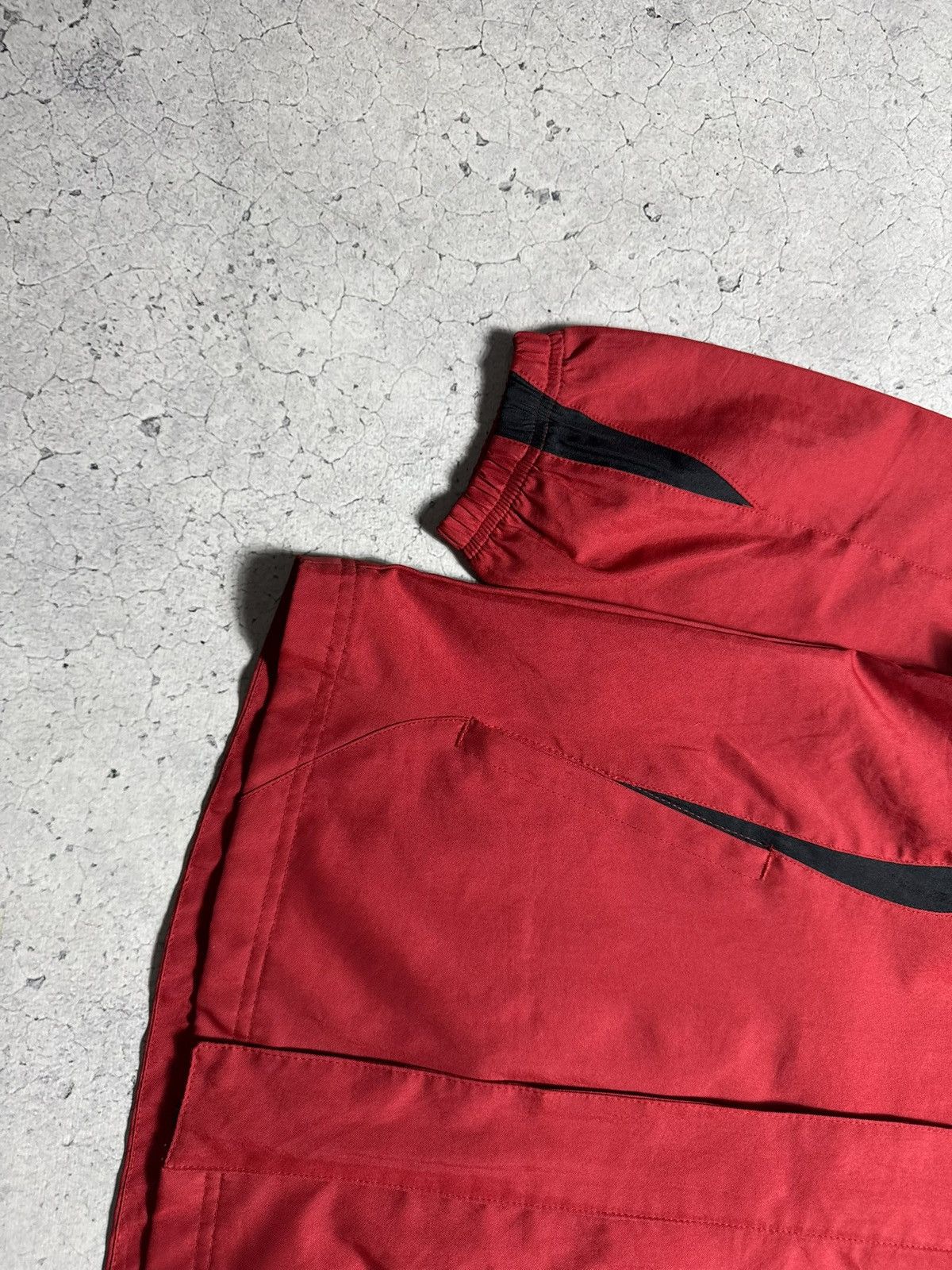 Nike Nike FC Manchester United Vintage Nylon Football Jacket Size US S / EU 44-46 / 1 - 2 Thumbnail