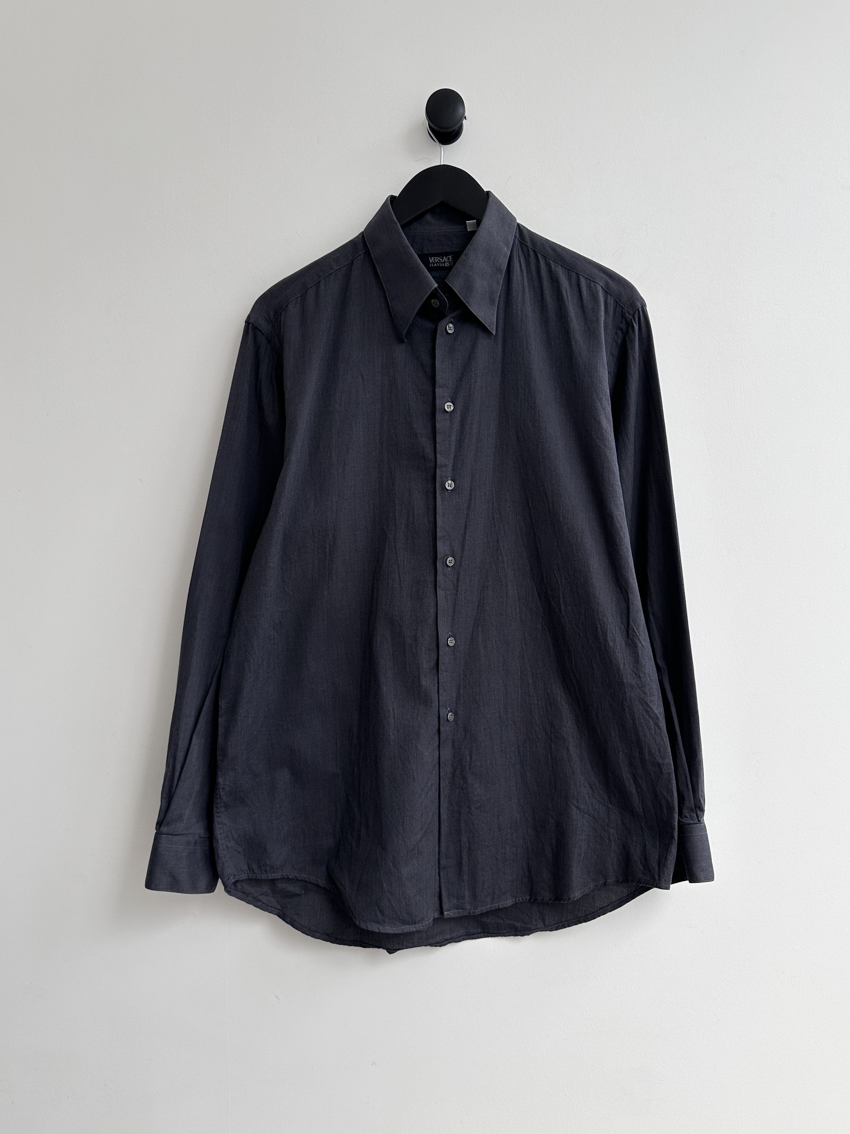 【美品】 VERSACE CLASSIC V2 OUTER SHIRT 52 8/7 22:00 onlinestore先行入荷》1990's~ VERSACE Classic V2