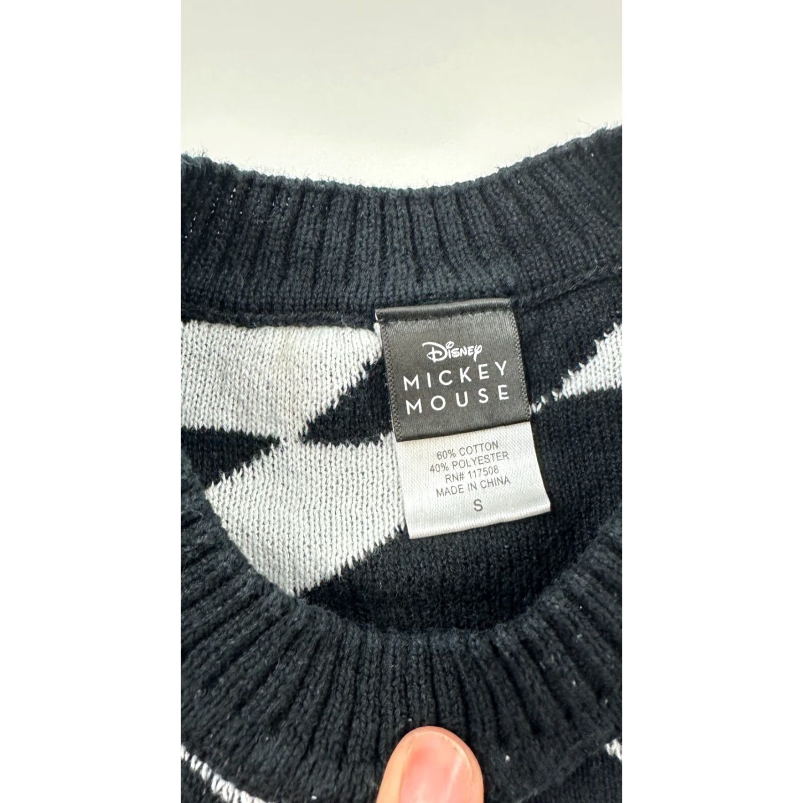Disney Disney Mickey Mouse Graphic Print Sweater Womens Small Black White Checkered Crewneck Pullover Casual Fall Winter Size S / US 4 / IT 40 - 3 Thumbnail
