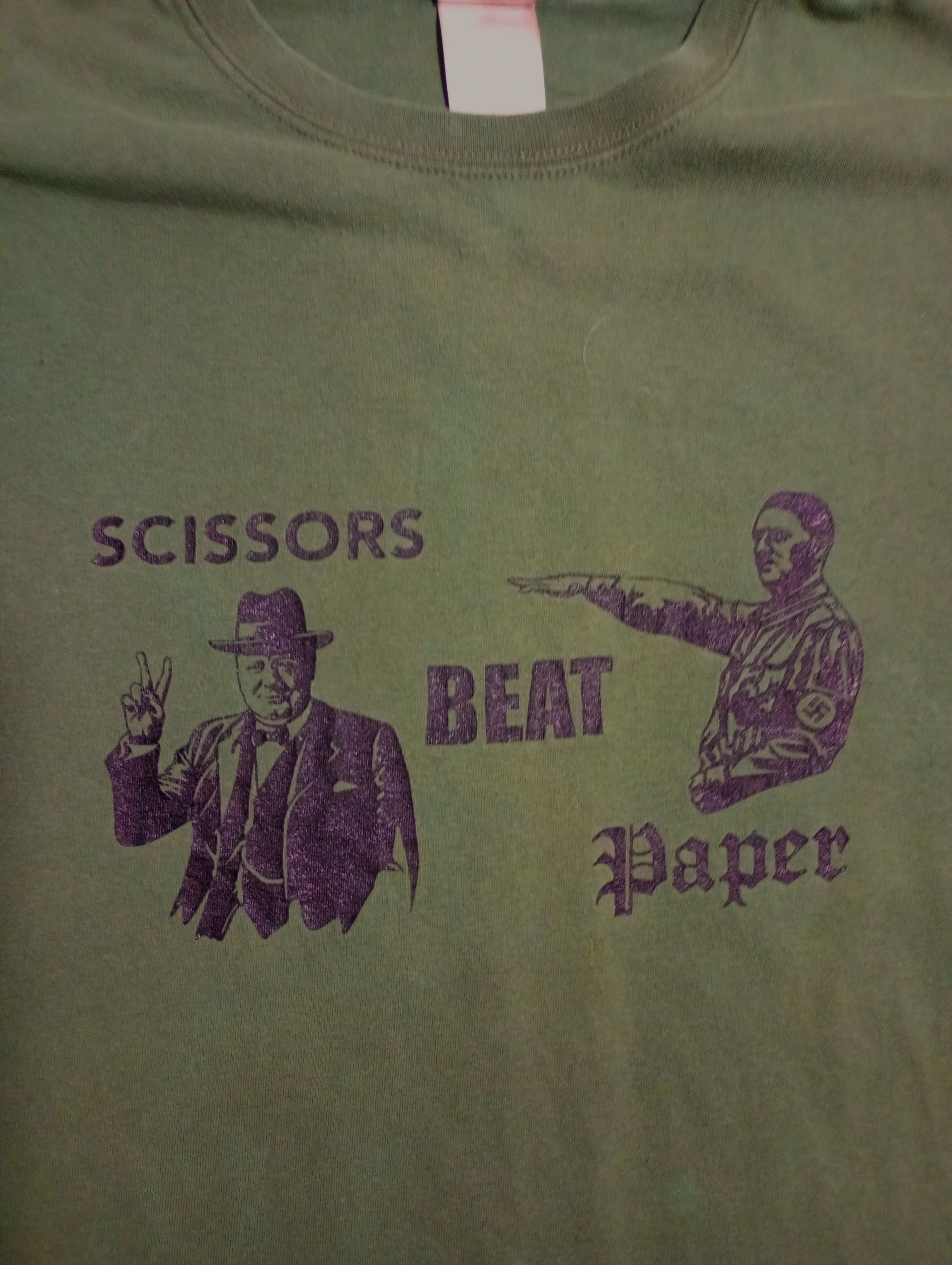 Gildan Scissors Beat Paper Gildan T-Shirt Vintage Size US XL / EU 56 / 4 - 6 Thumbnail