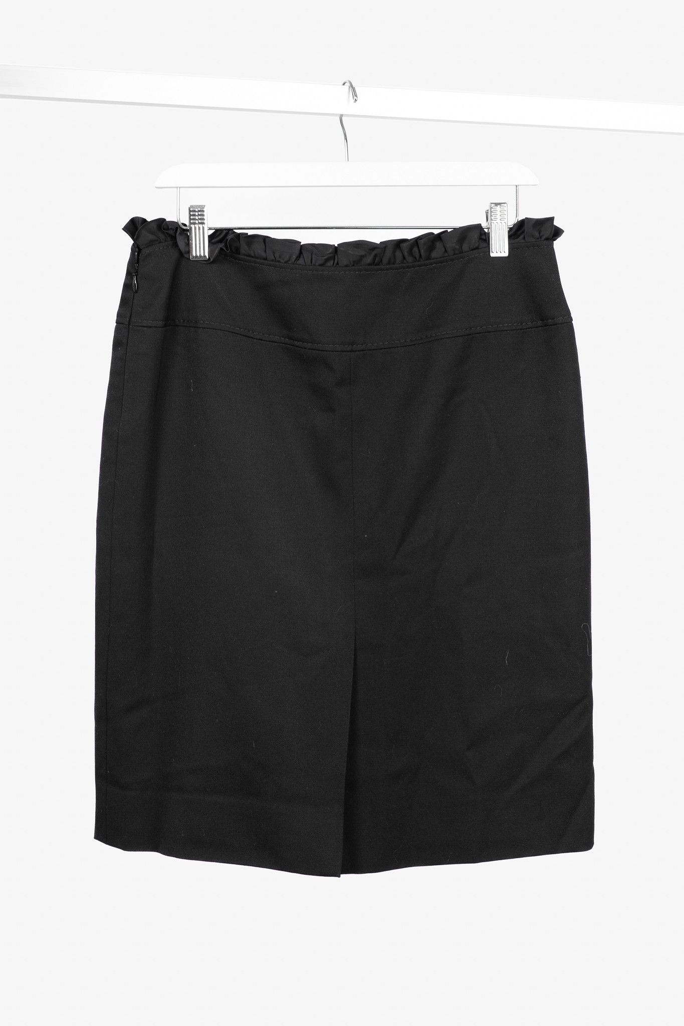 Valentino Valentino Black Wool Ruffle-Waist Pencil Skirt Size 30" / US 8 / IT 44 - 2 Thumbnail