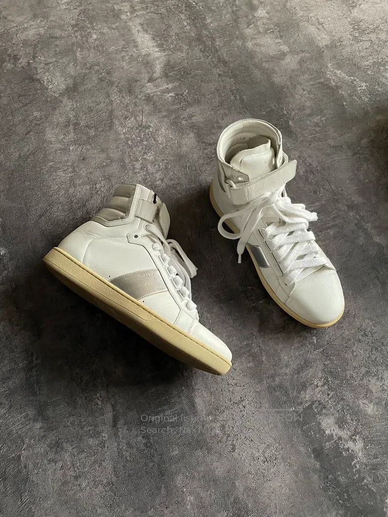 Saint Laurent Paris Saint Laurent Paris Silver Magic Patch High-Top Canvas Sho Size US 6 / EU 39 - 2 Thumbnail