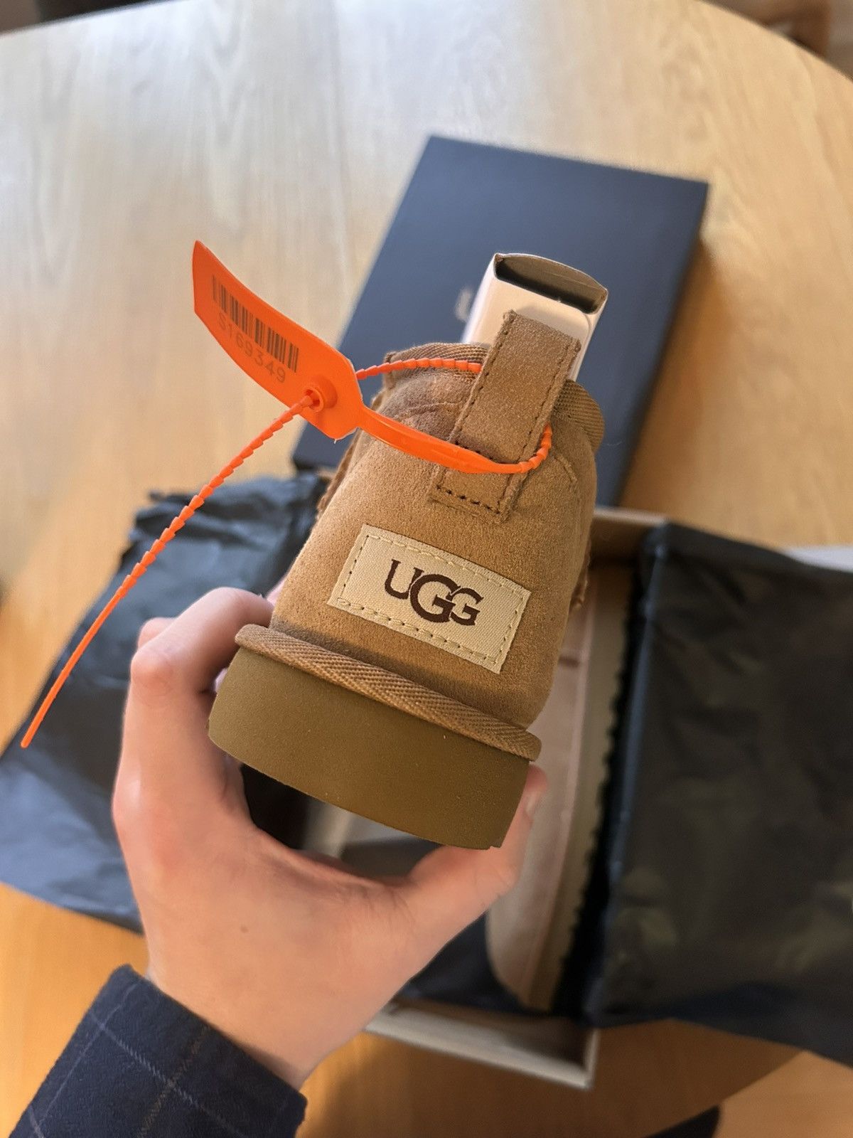 Ugg Classic Boots Size US 8 / EU 41 - 2 Thumbnail