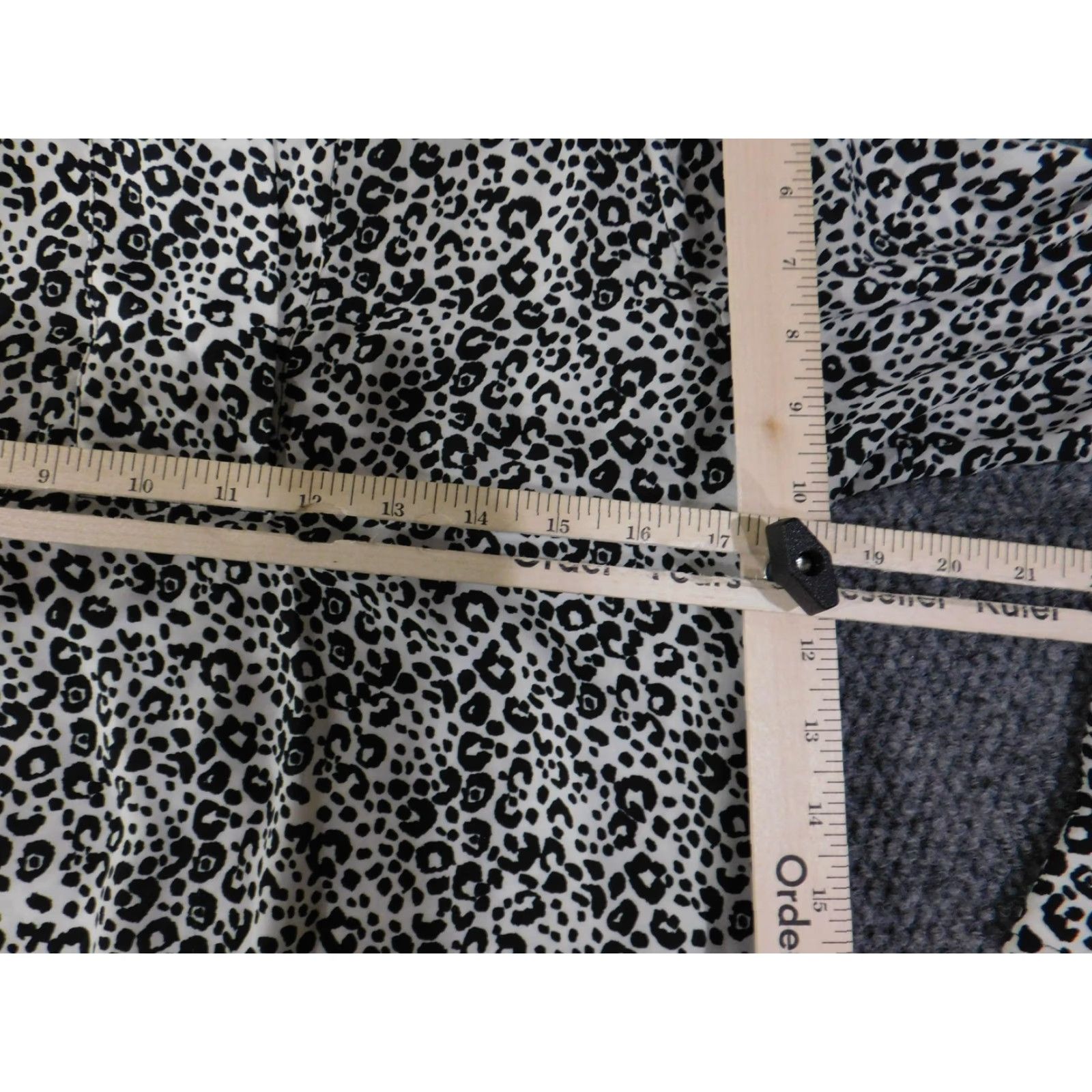 Loft VINTAGE LOFT Ann Taylor LOFT Shirt Womens Small Black White Leopard Print Long Sleeve Top Size S / US 4 / IT 40 - 7 Thumbnail