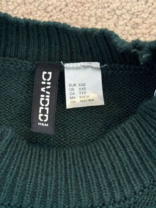 H&M Women's Sweater H&M Divided S Sweatshirt Jumper Pullover Size S / US 4 / IT 40 - 4 Thumbnail