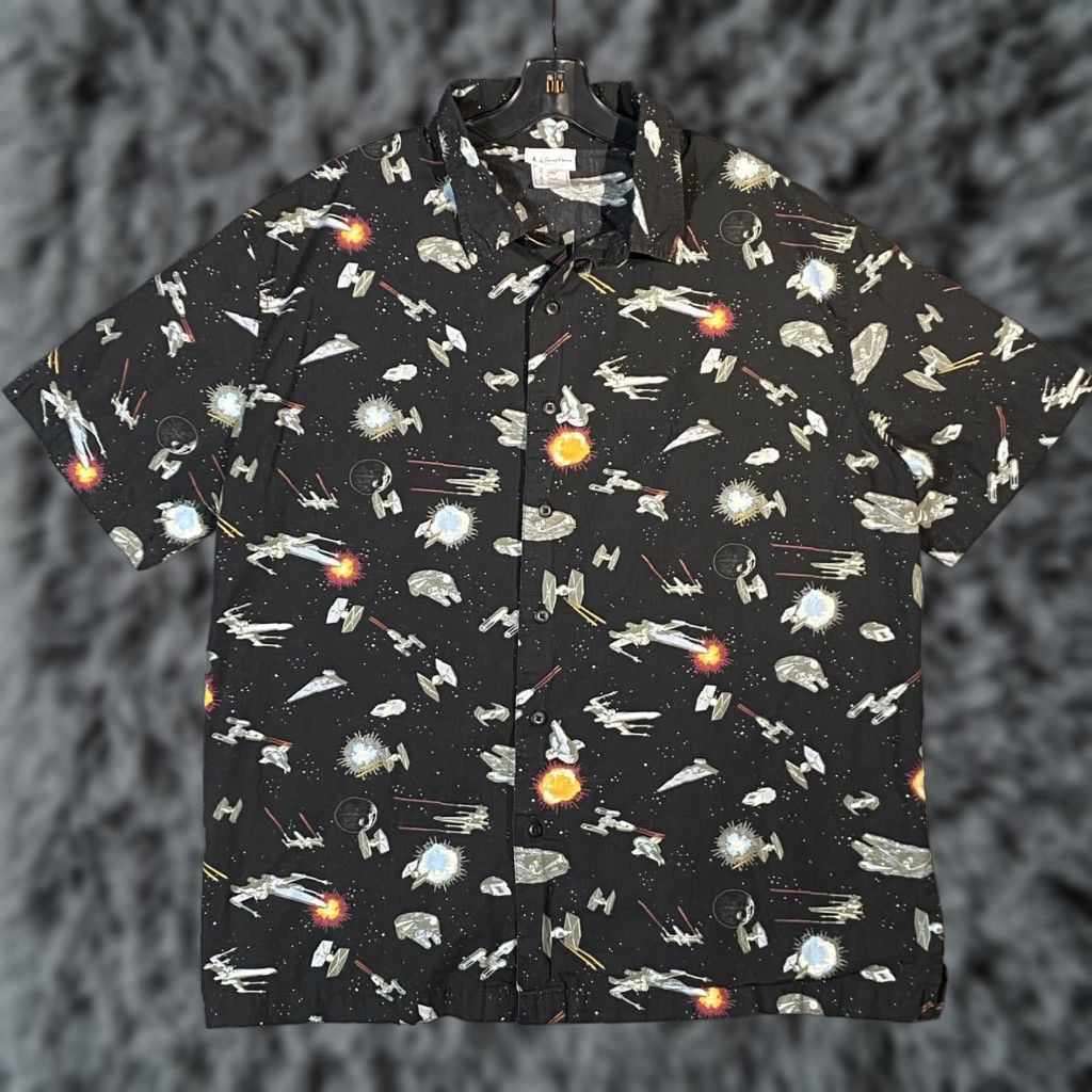 Disney DISNEY PARKS Star Wars Battles Button-Up Black Short Sleeve 2XL Multicolor Millennium Falcon Mens Size US XXL / EU 58 / 5 - 1 Thumbnail