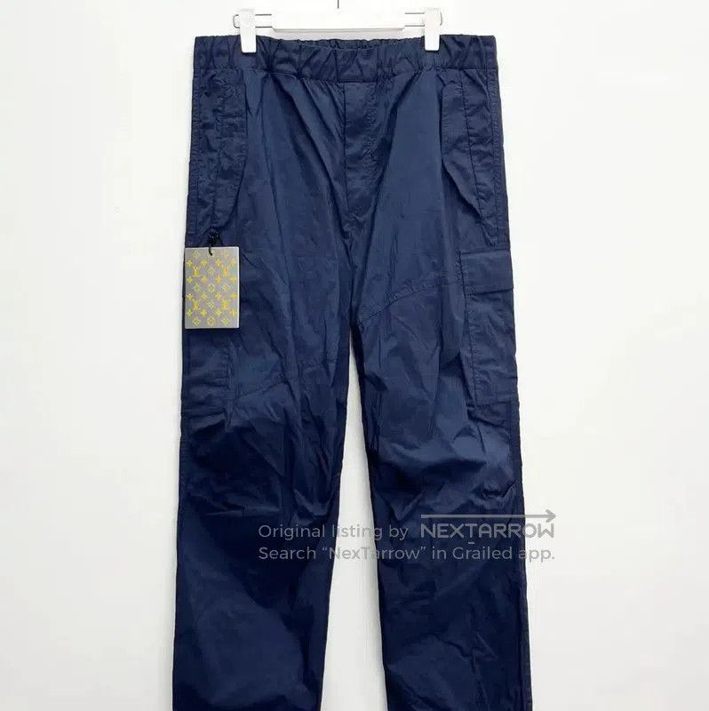 Louis Vuitton Louis Vuitton Navy Nylon Logo Casual Pants . Size US 32 / EU 48 - 1 Thumbnail