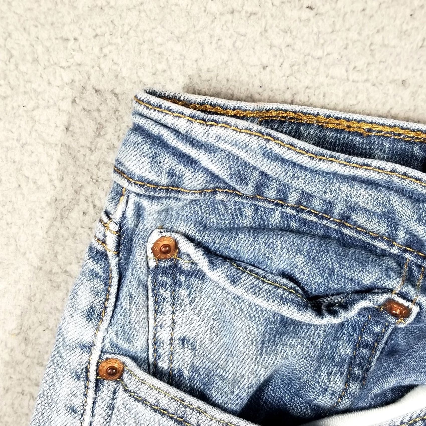 Levi's Levi's 505 Jeans Mens 34x30 Blue Light Wash Distressed Straight Leg Modern Size US 34 / EU 50 - 3 Thumbnail