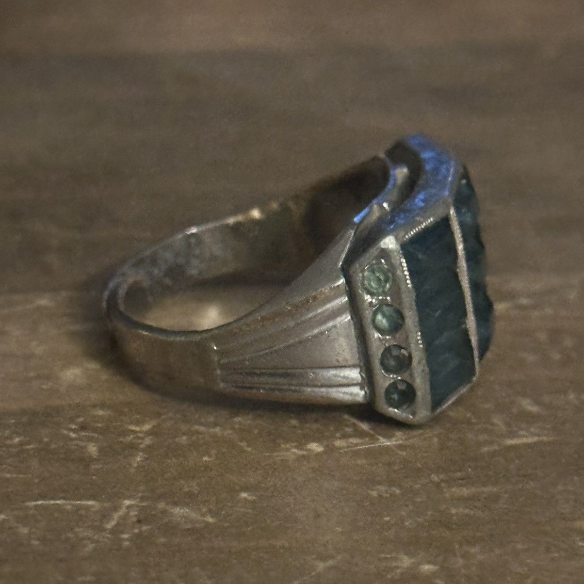 Vintage Vintage aqua baguette stones ring Size ONE SIZE - 6 Thumbnail