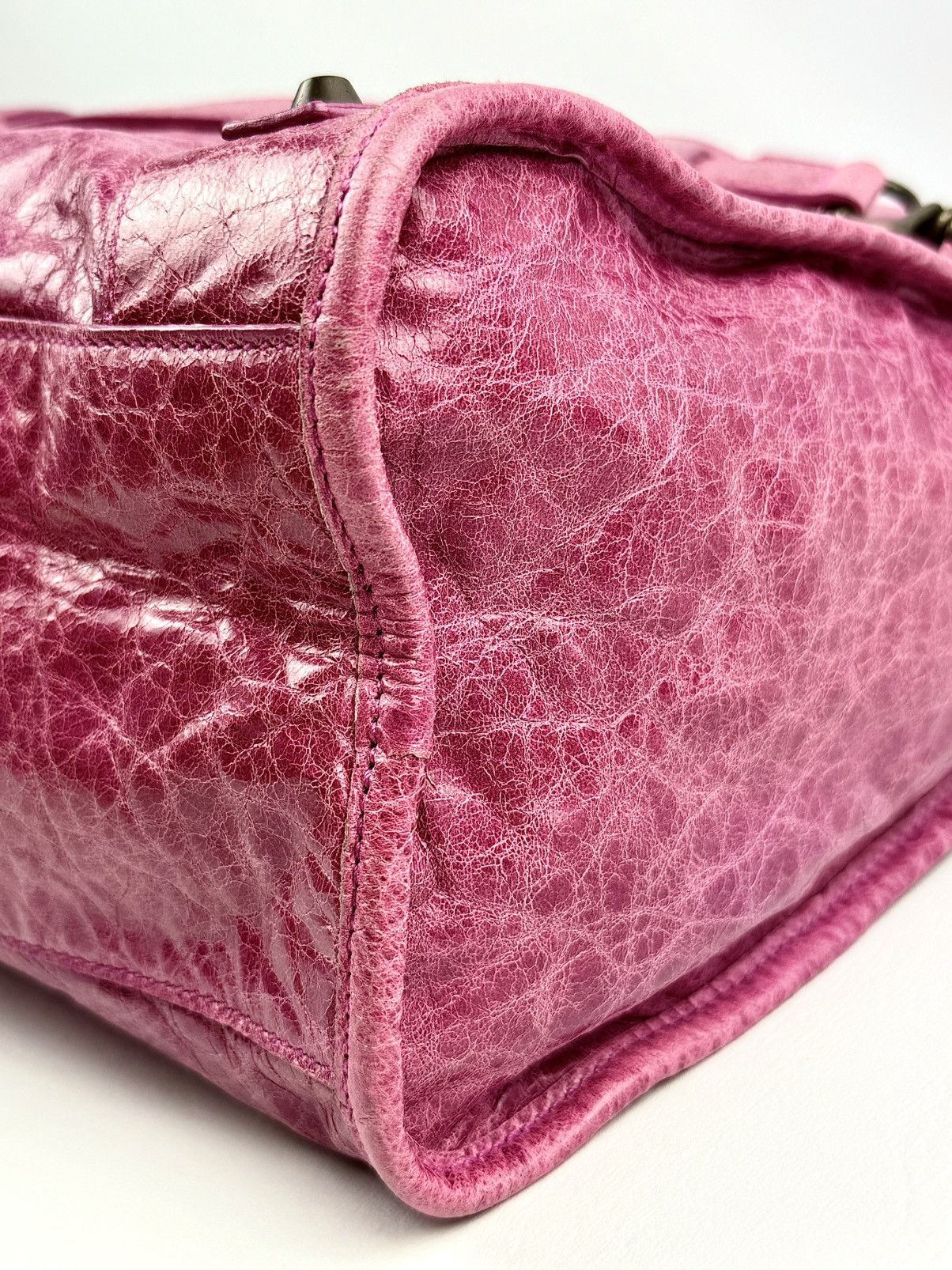 Balenciaga Balenciaga - Classic - Distressed - Metallic Pink - Le City Size ONE SIZE - 16 Thumbnail