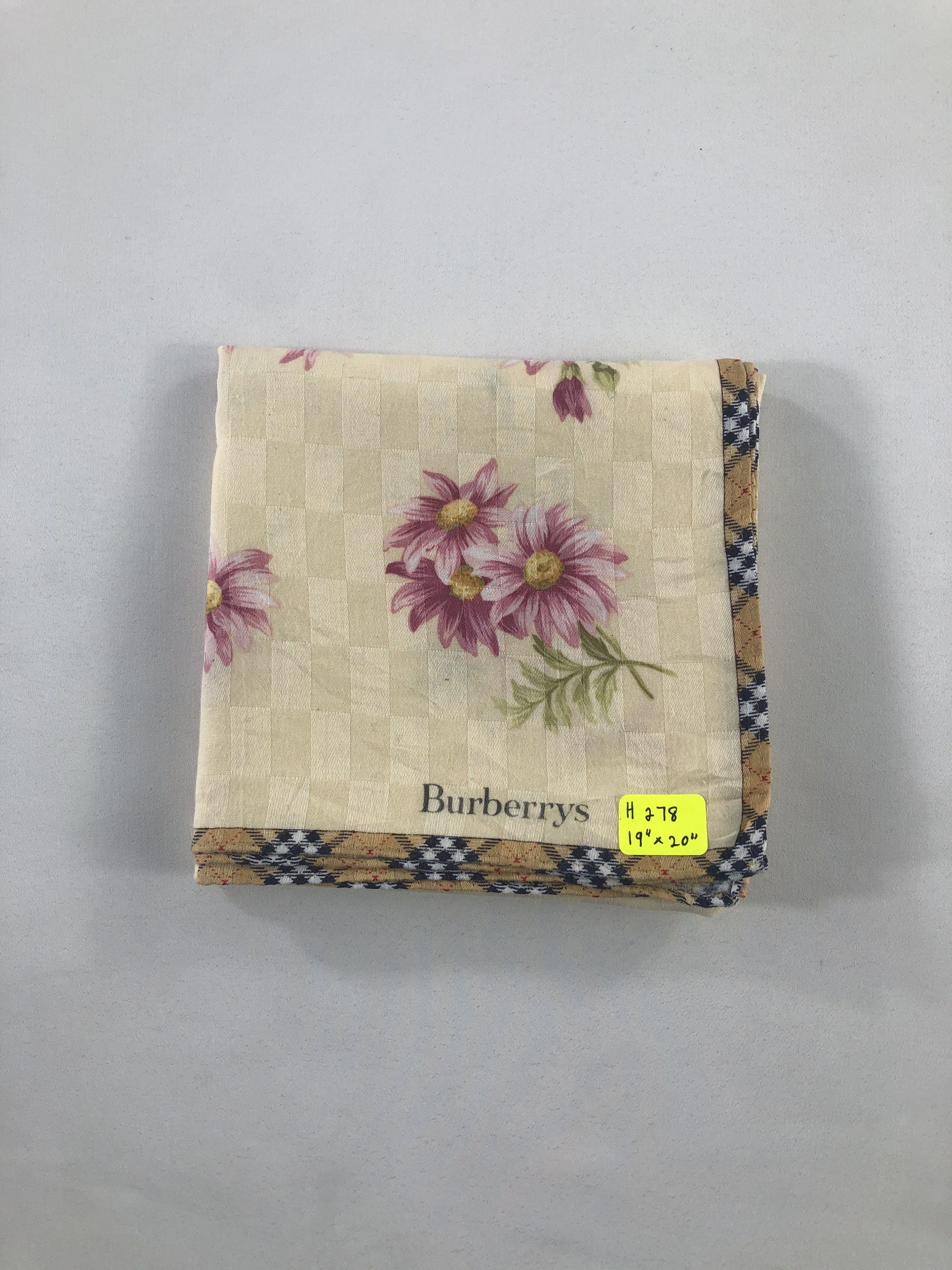 Burberry Burberry Handkerchief / Bandana / Neckerchief Size ONE SIZE - 4 Thumbnail