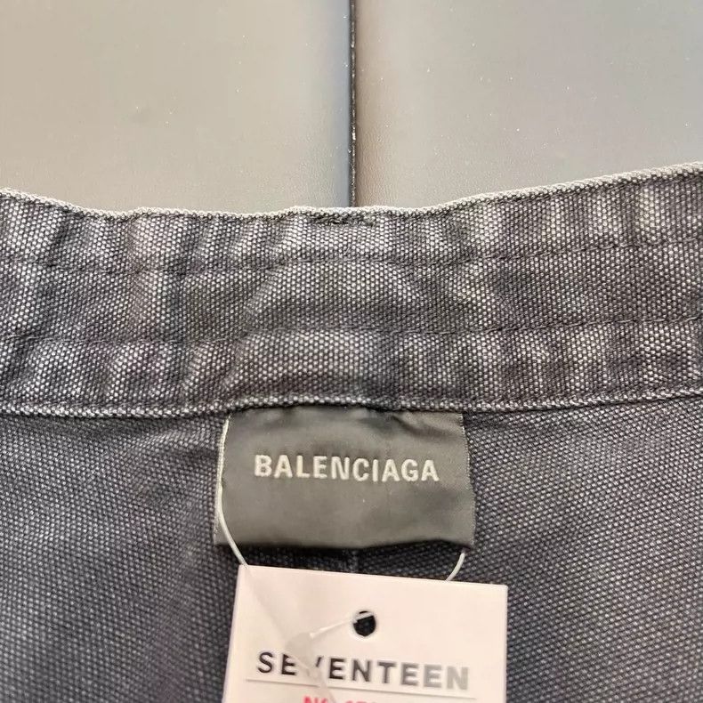Balenciaga Balenciaga size 44 Rivets are used to make trousers for lo Size US 28 / EU 44 - 5 Thumbnail