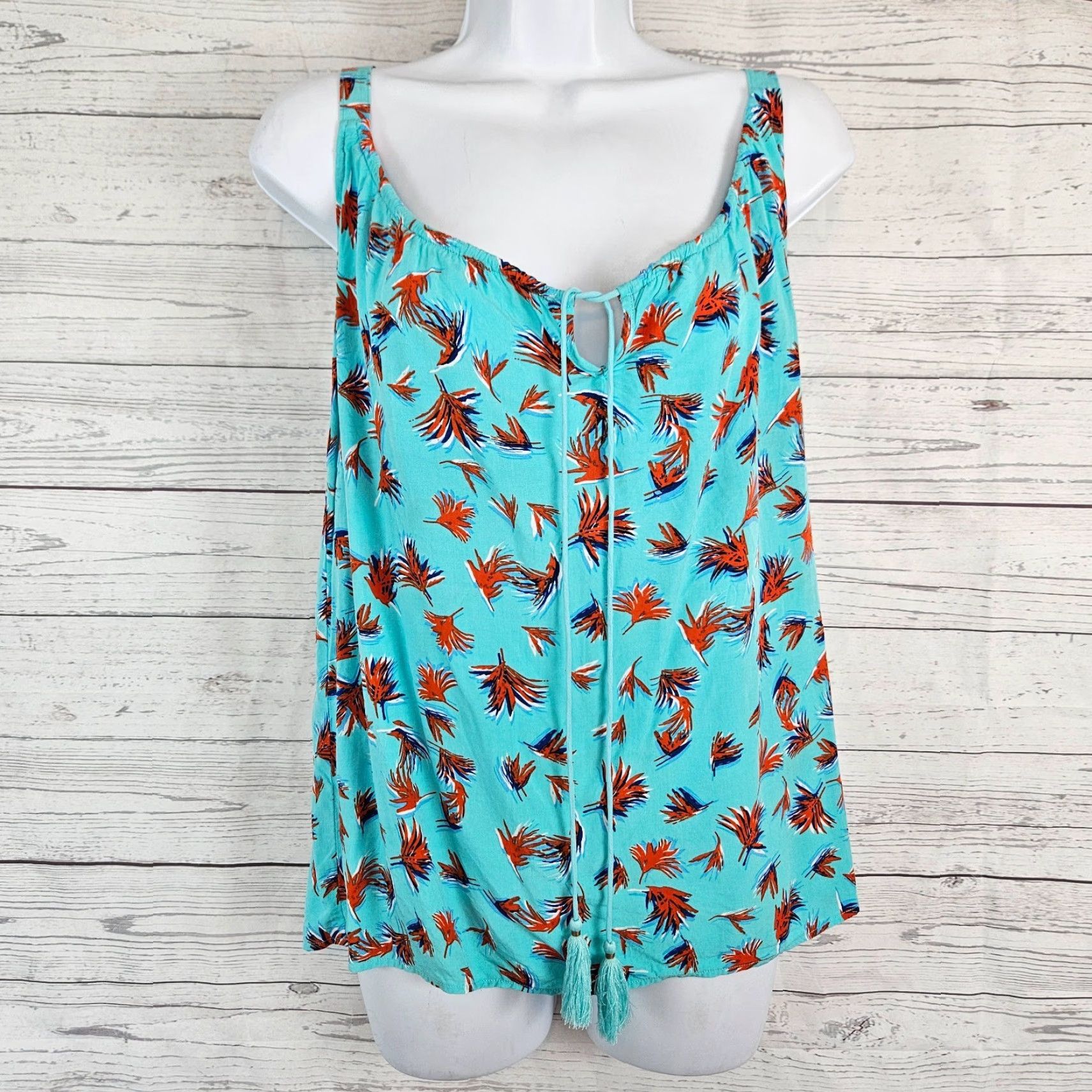 Vintage Cabi 5230 Womens Tassel Tank Top Sz Small Blue Red Rayon Tank Sleeveless Pullover Casual Summer Spring Womens Size S / US 4 / IT 40 - 2 Thumbnail