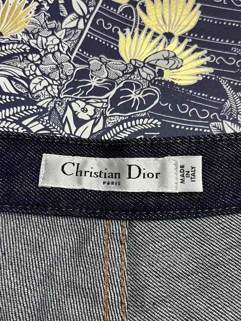 Dior Dior Floral sequin beaded denim shorts Size 25" / US 0 / IT 36 - 4 Thumbnail