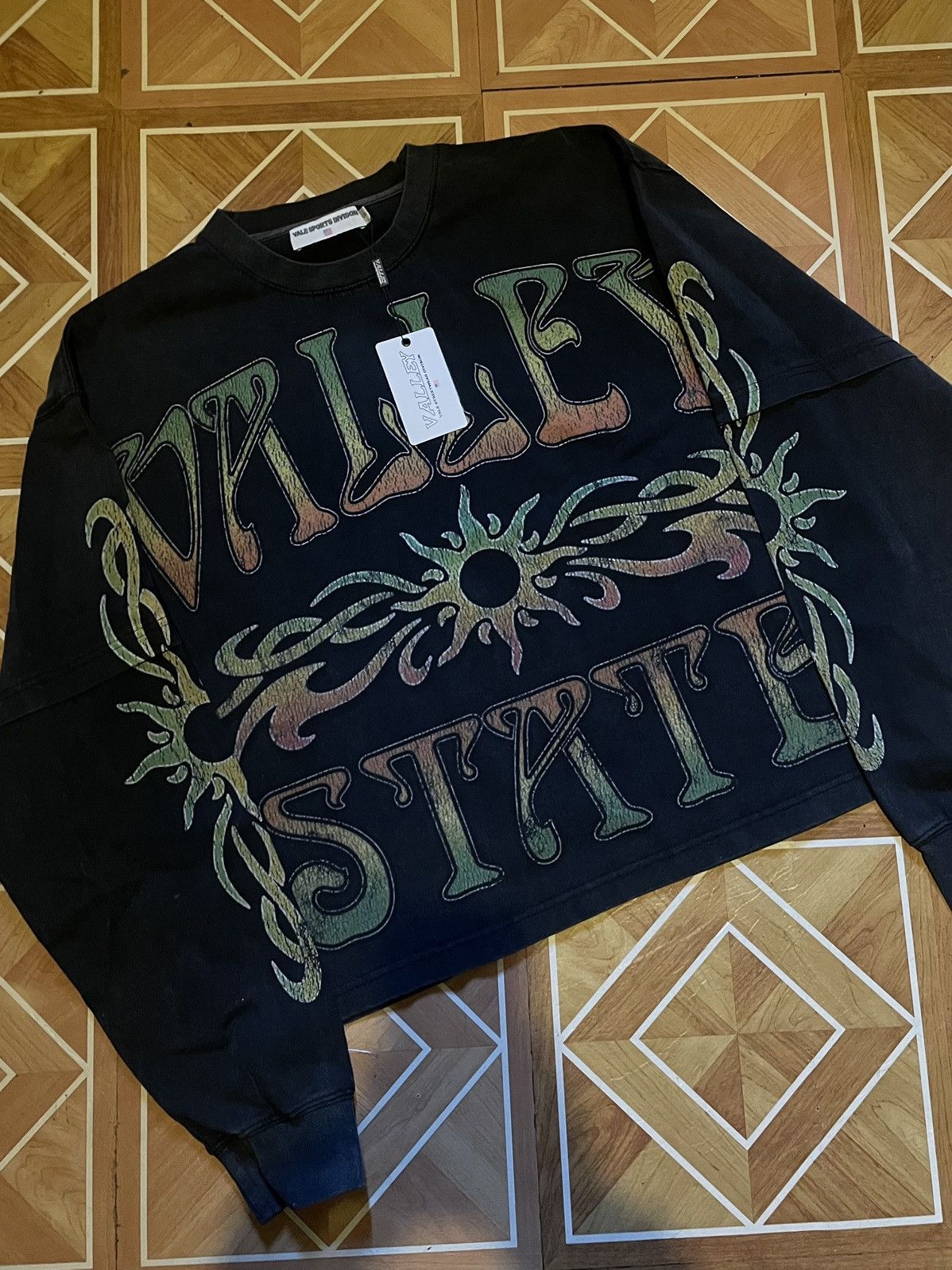 Vale Vale Forever Valley State Tribal Long Sleeve T-Shirt Size US S / EU 44-46 / 1 - 1 Thumbnail