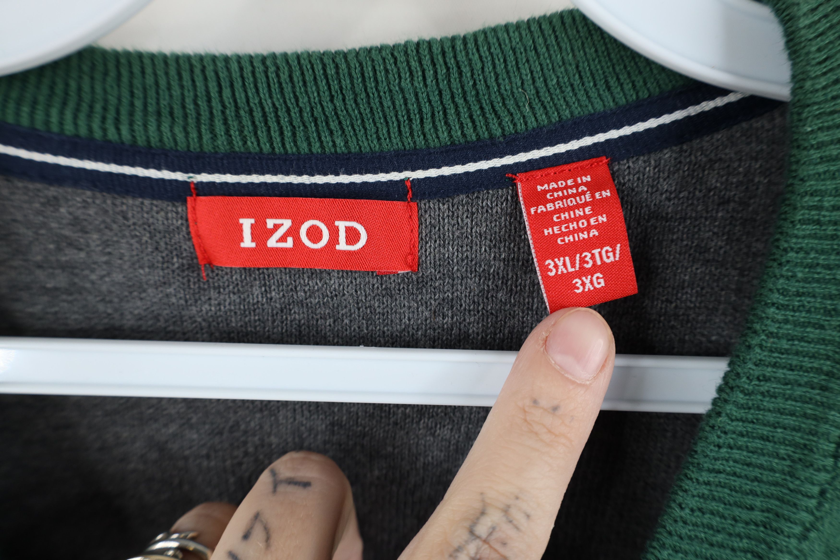 Izod New Izod Ribbed Knit Sleeveless V-Neck Sweater Vest Green Size US XXL / EU 58 / 5 - 7 Thumbnail