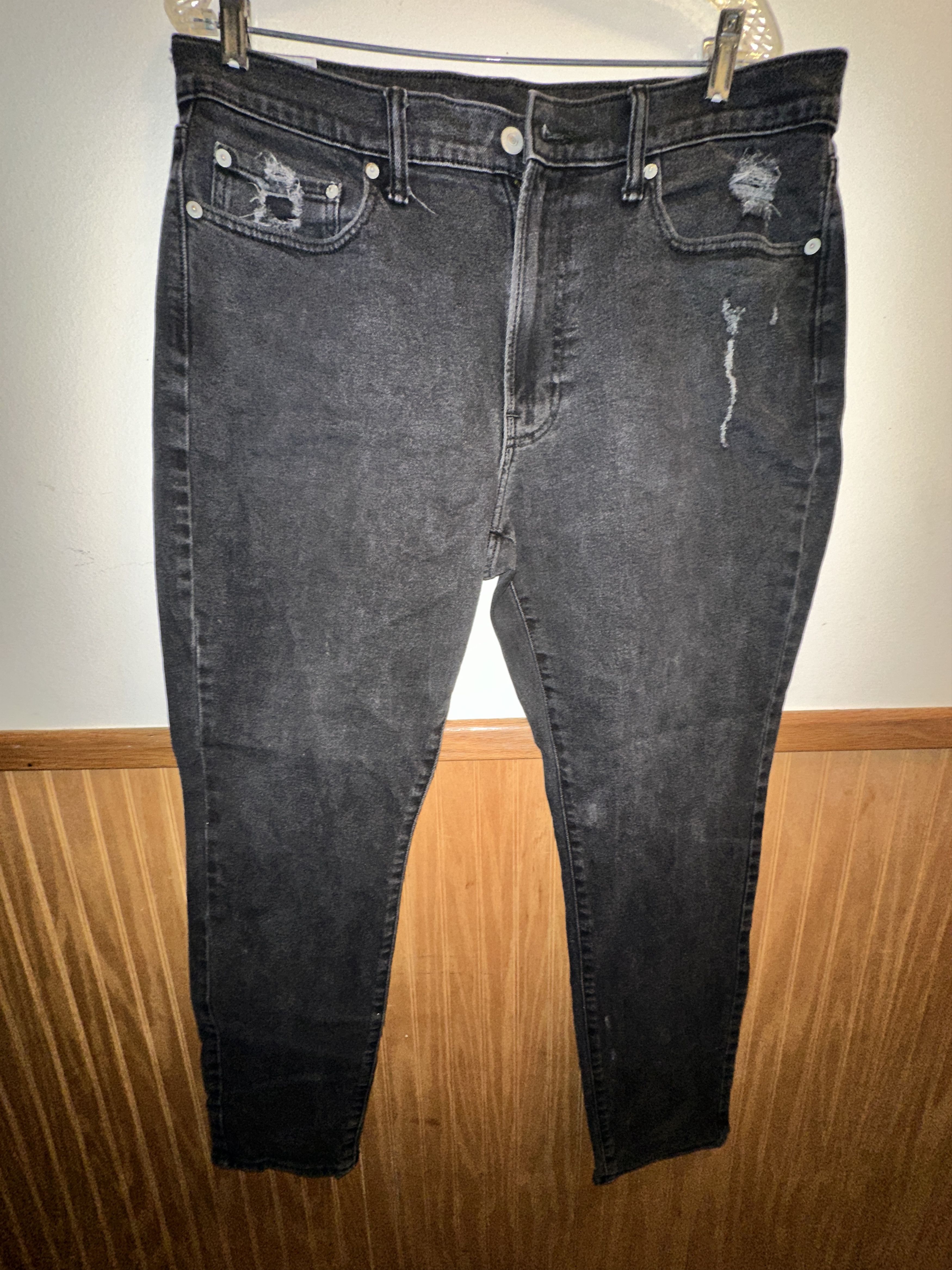 Abercrombie & Fitch Black jeans, with small design rips Size US 34 / EU 50 - 1 Thumbnail