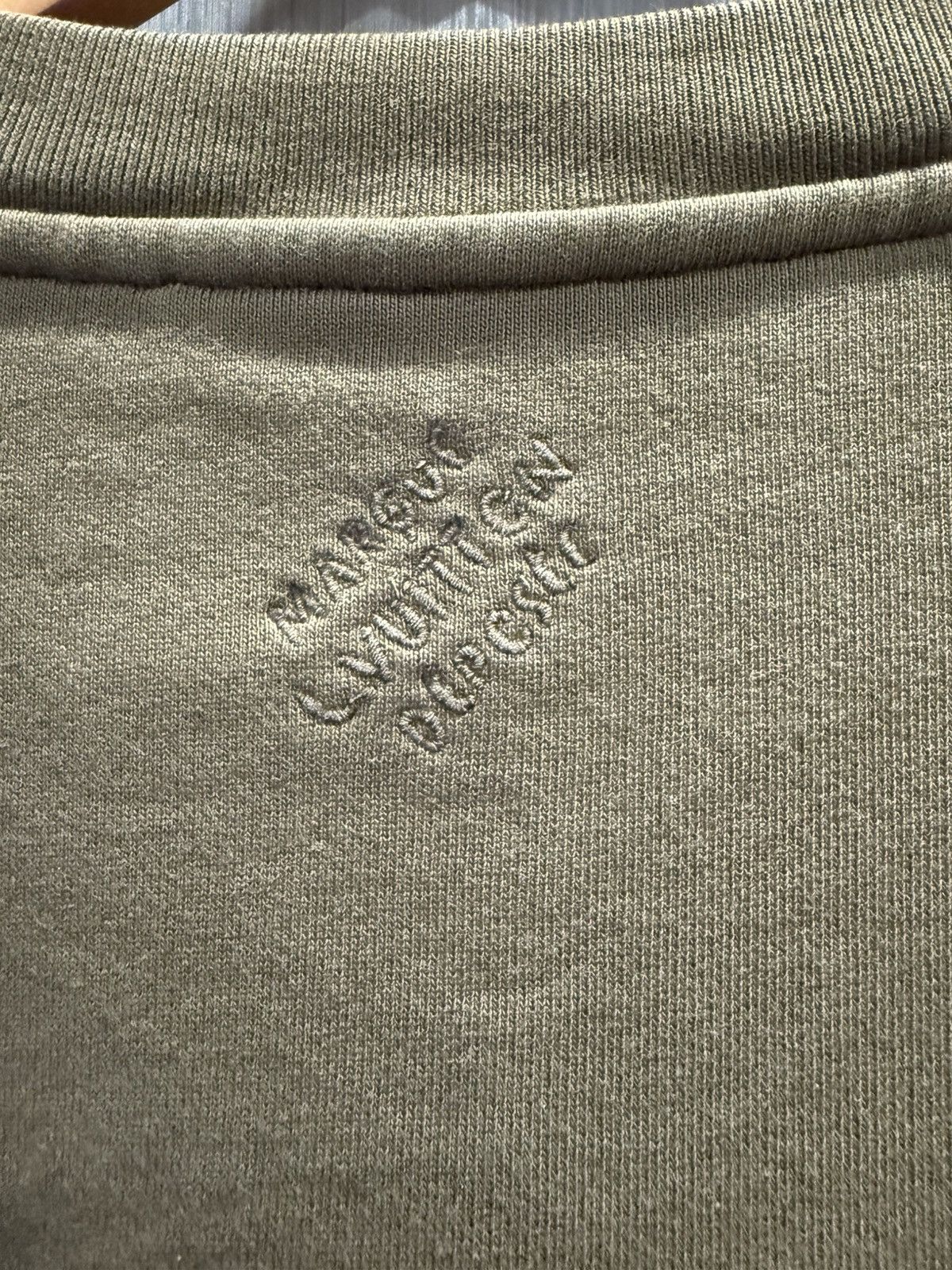 Louis Vuitton Louis Vuitton Lovers Olive Sweatshirt Size US M / EU 48-50 / 2 - 4 Thumbnail