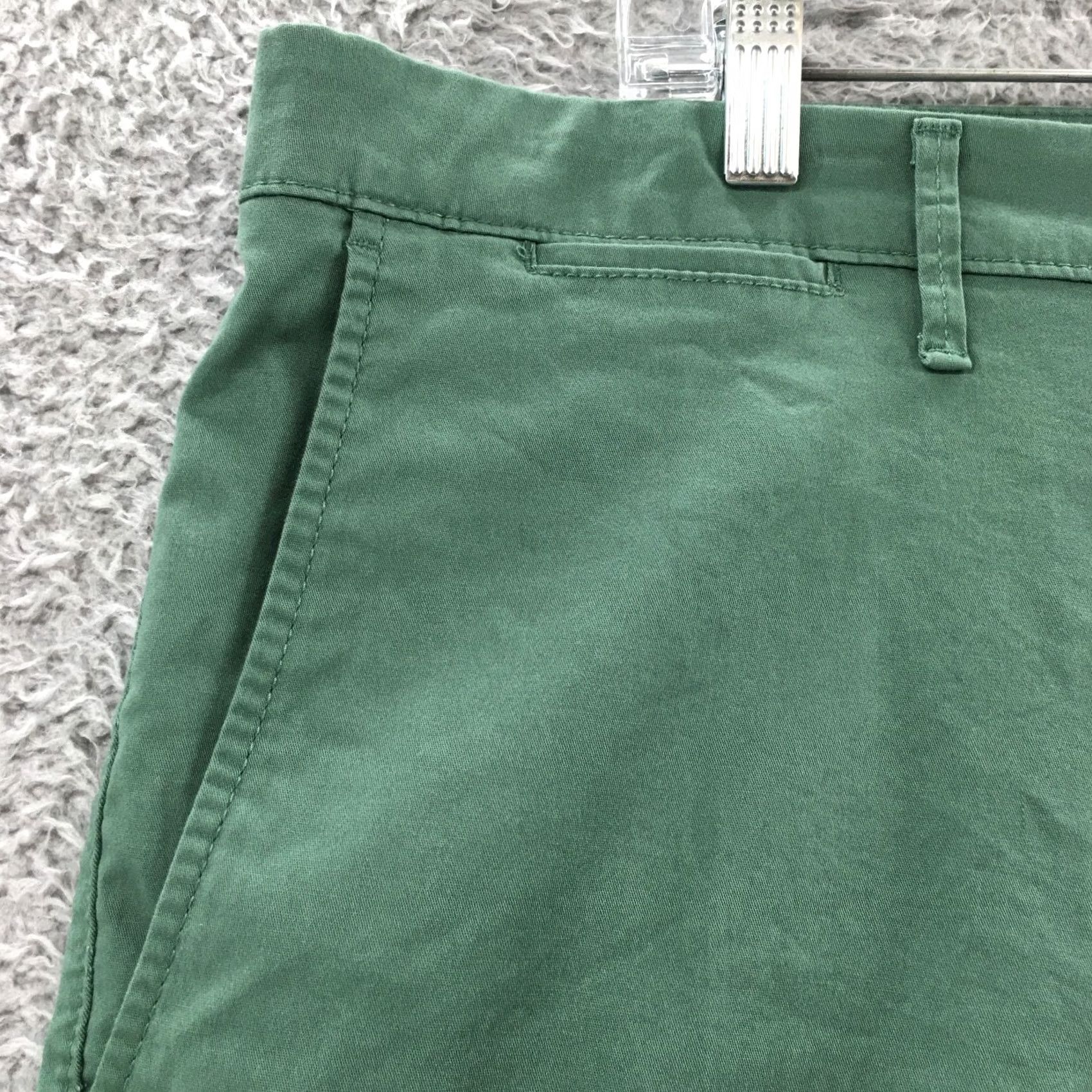 Vintage Goodfellow & Co Chino Shorts Mens 40 Green The Every Wear 9 Inch Inseam Casual Size US 41 - 4 Thumbnail