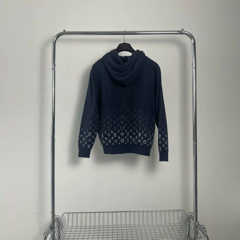 Louis Vuitton Louis Vuitton Blue gradient half-print hooded sweatshirt Size US M / EU 48-50 / 2 - 2 Thumbnail