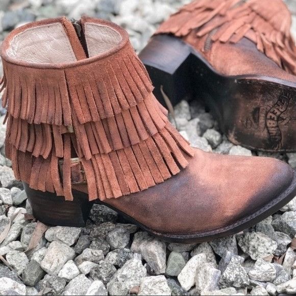 Freebird Distressed Whiskey Brown Suede Fringe Booties 7