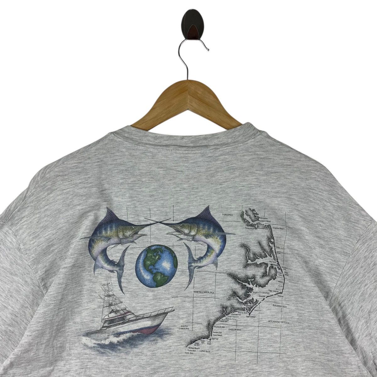 Hanes Vintage 90s Hanes Beefy-T Outer Banks Catch and Release Tee Size US XL / EU 56 / 4 - 9 Thumbnail